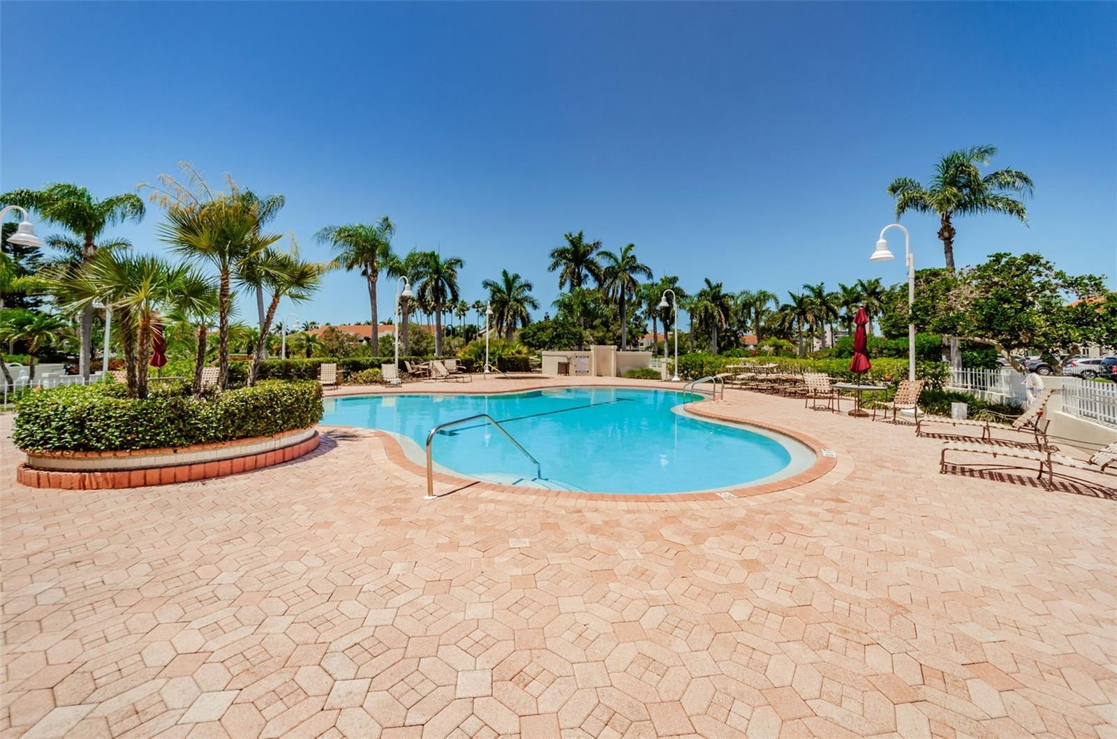VISTA VERDE NORTH CONDO - Residential