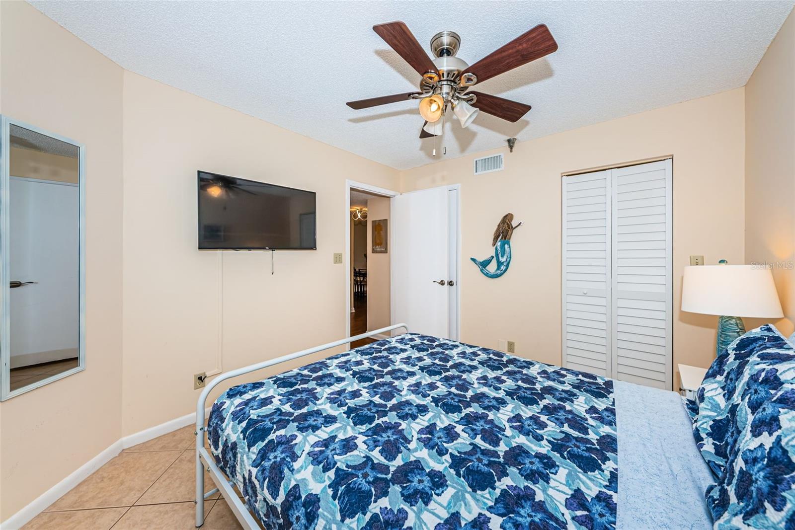 VISTA VERDE NORTH CONDO - Residential