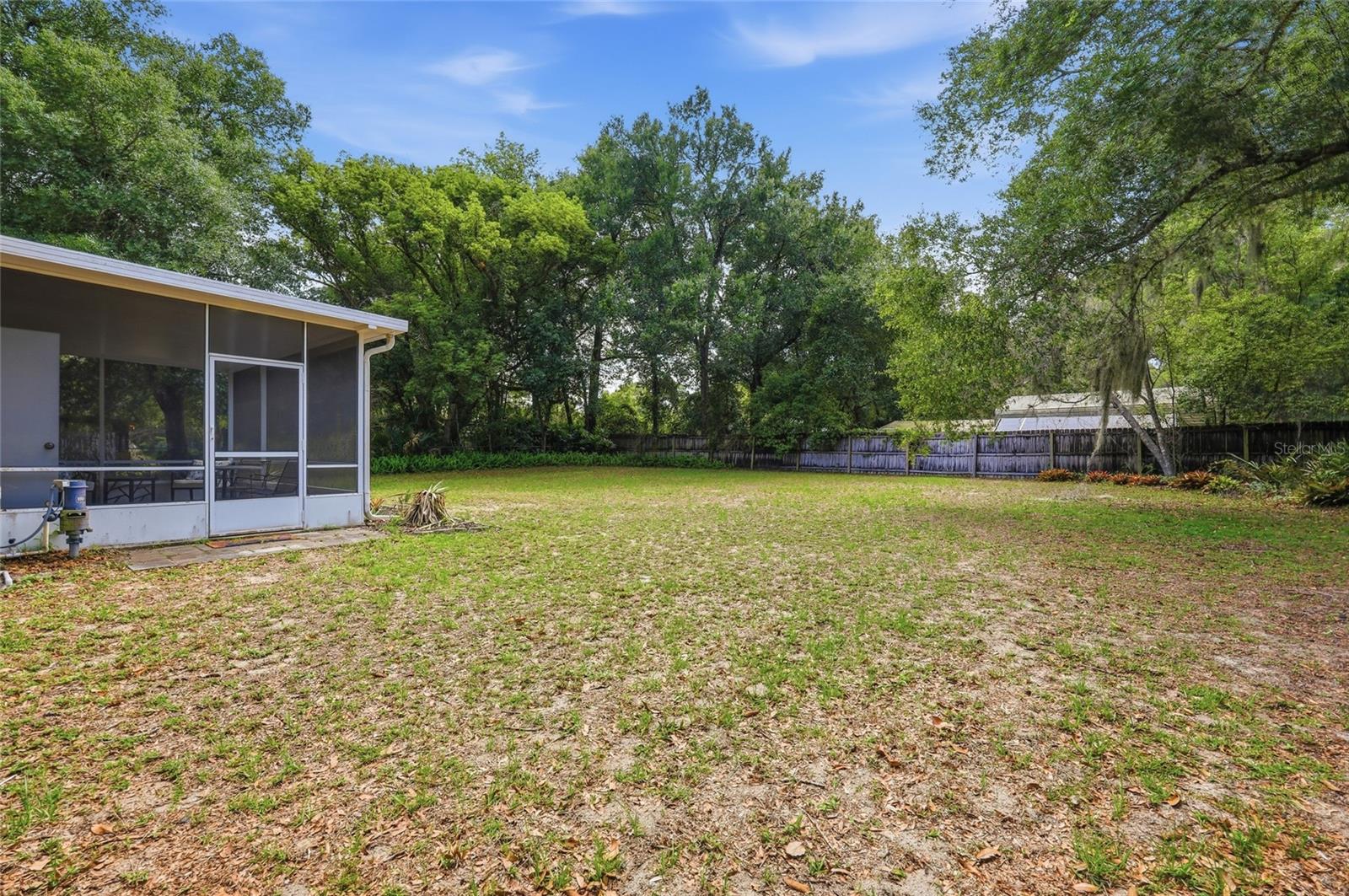 LAND O LAKES ACRES - Residential