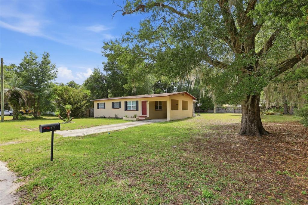 Photo of 516 Land O Lakes Ct, Deland, FL 32724 (MLS # V4948917)