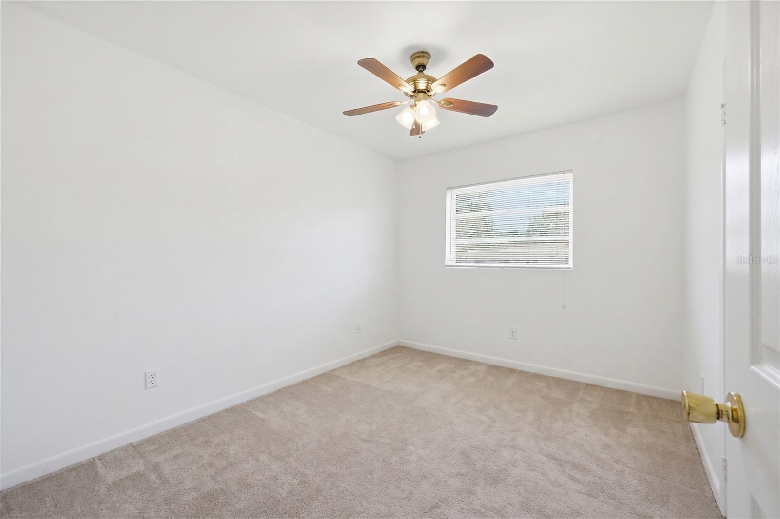 LAND O LAKES ACRES - Residential
