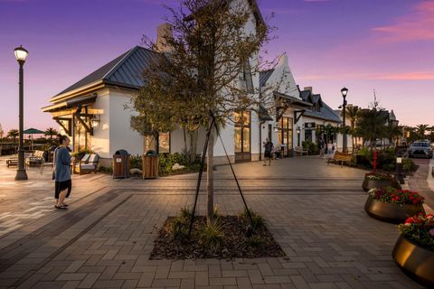 A home in LAKEWOOD RANCH