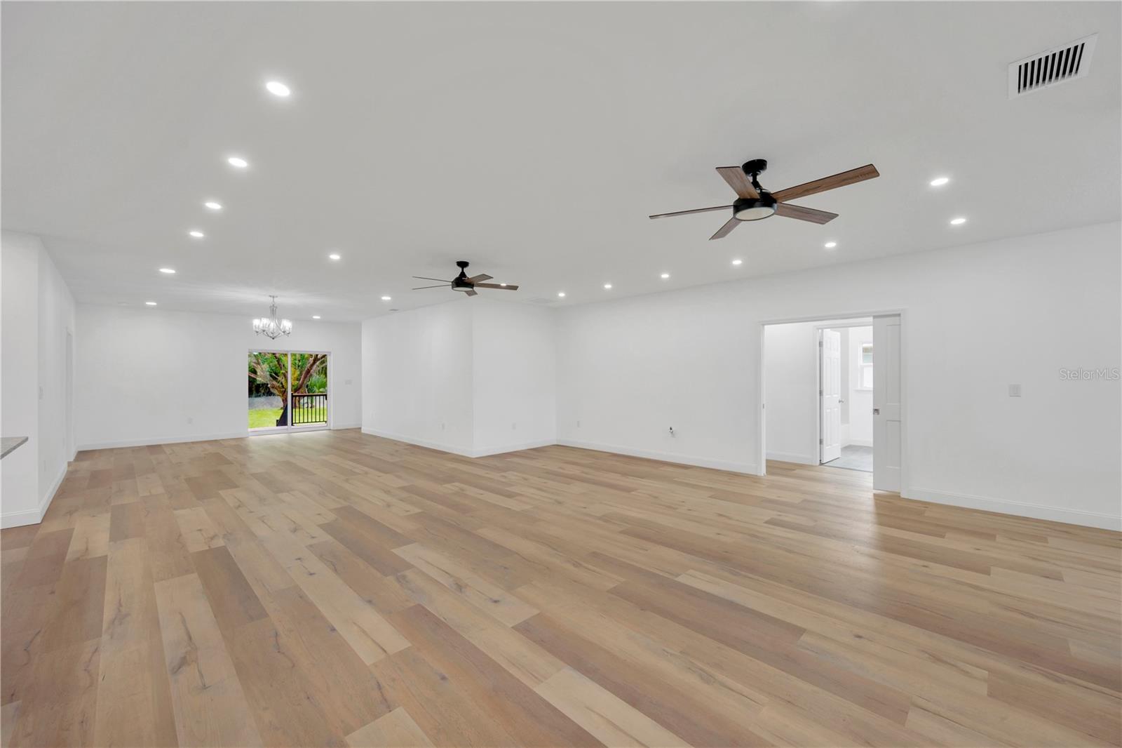 HICKORY HILL ACRES - Residential
