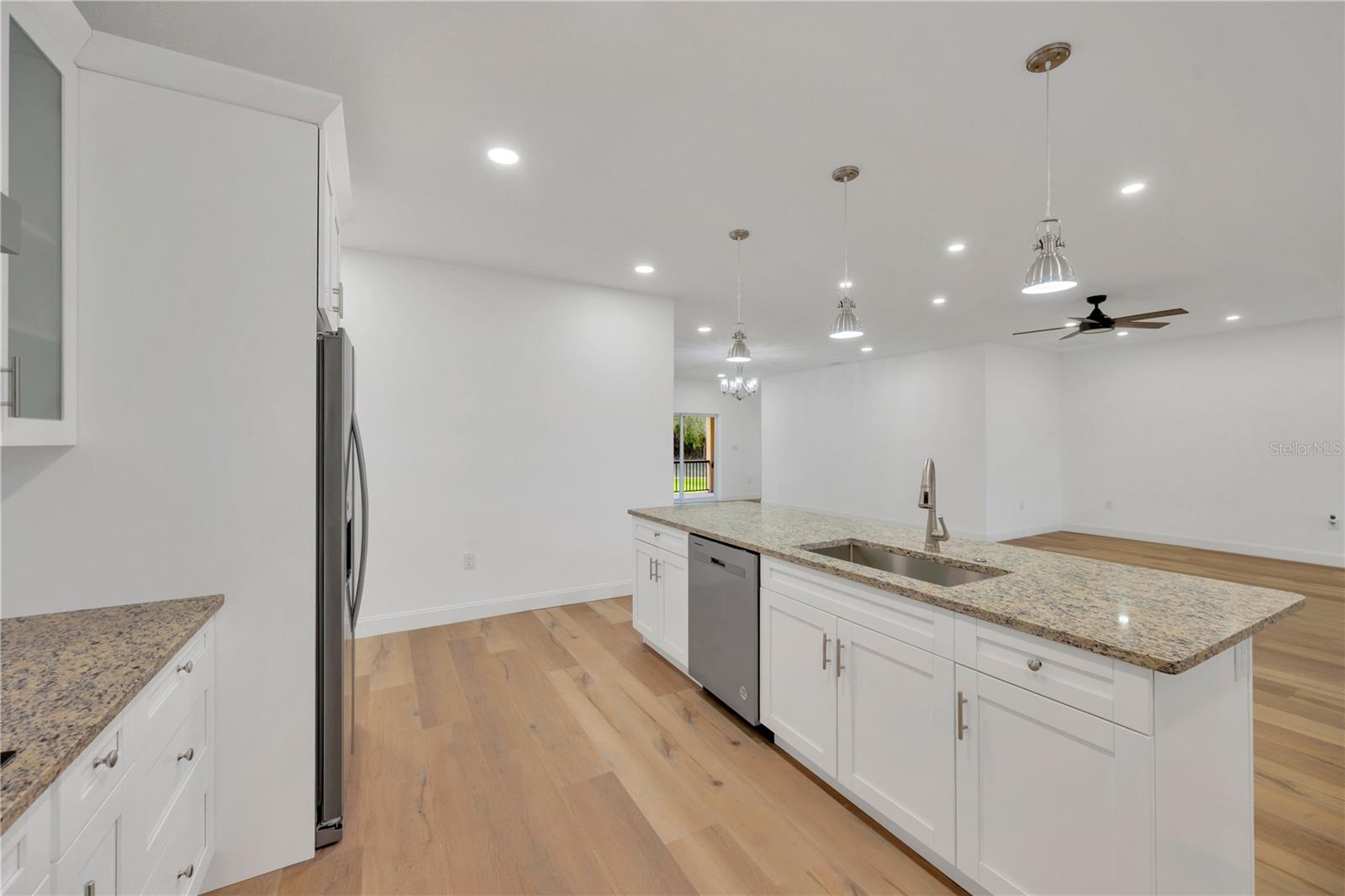 HICKORY HILL ACRES - Residential