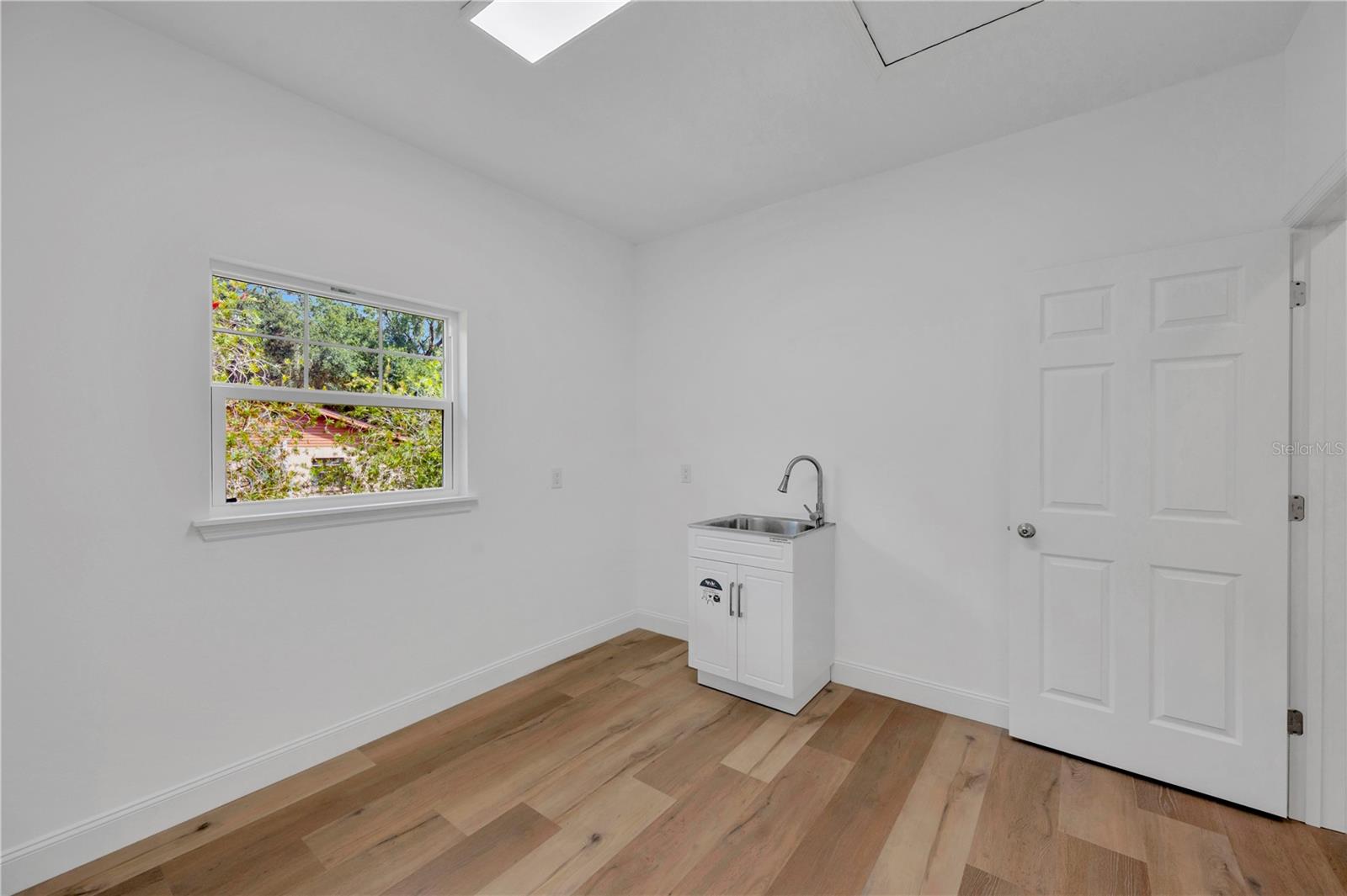 HICKORY HILL ACRES - Residential