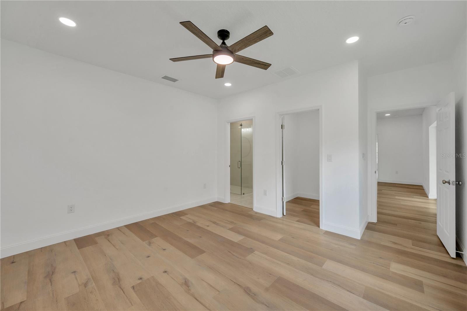 HICKORY HILL ACRES - Residential