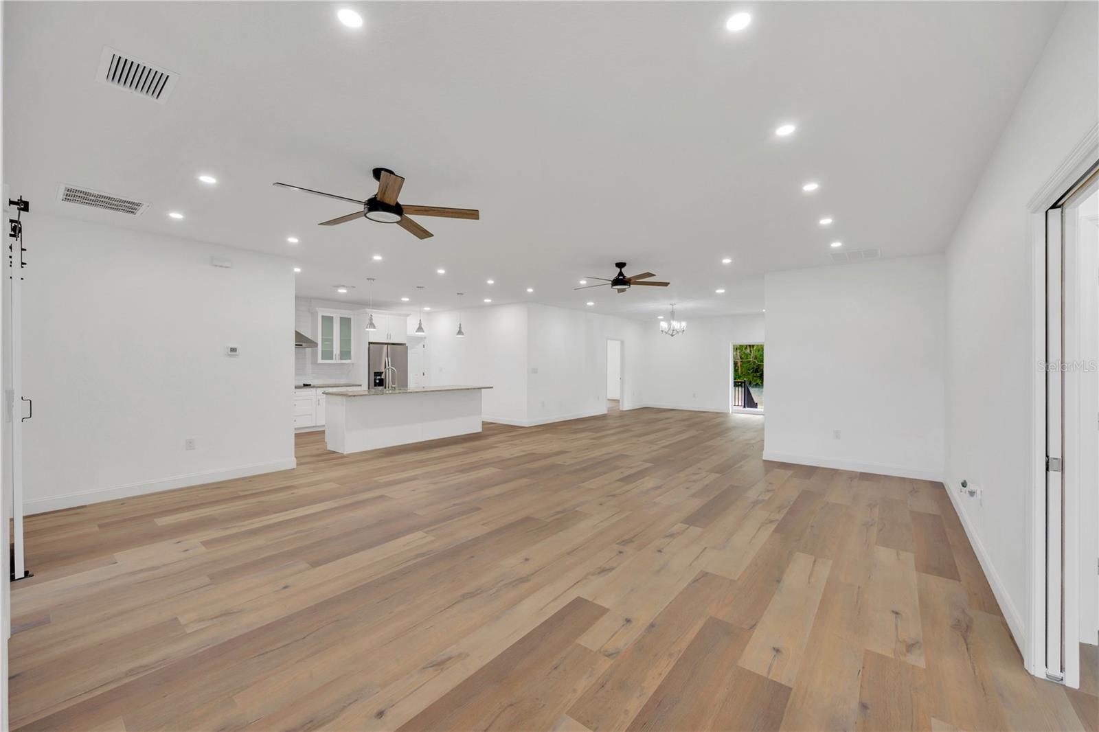 HICKORY HILL ACRES - Residential