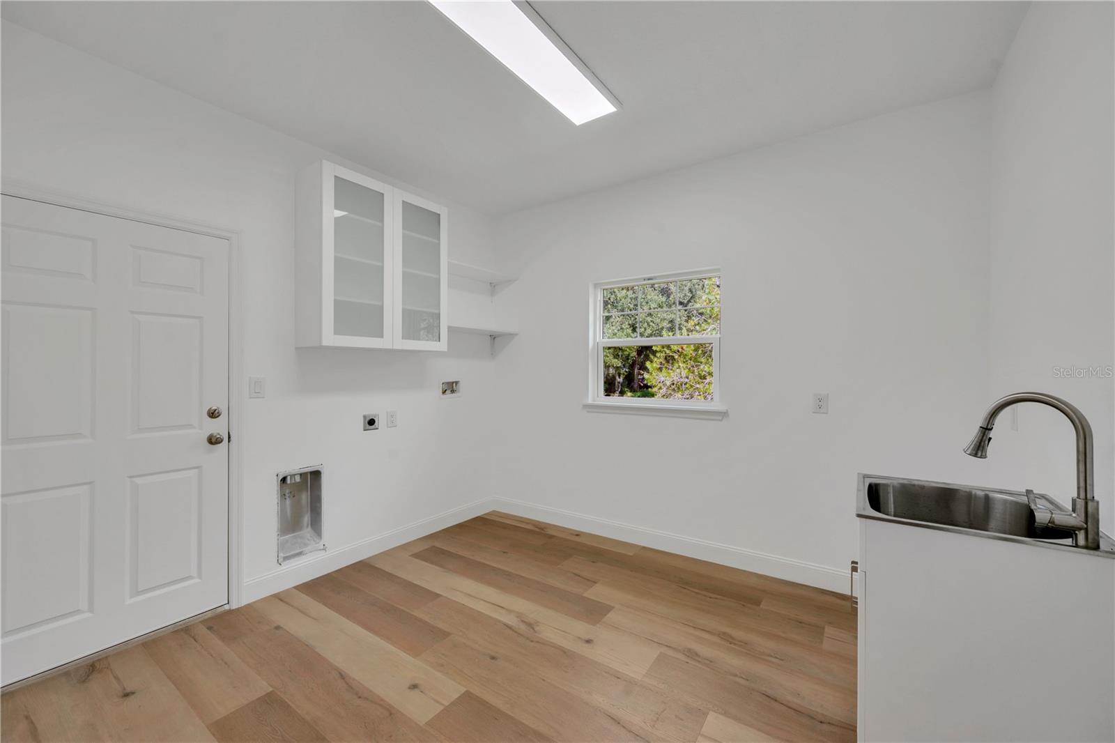 HICKORY HILL ACRES - Residential