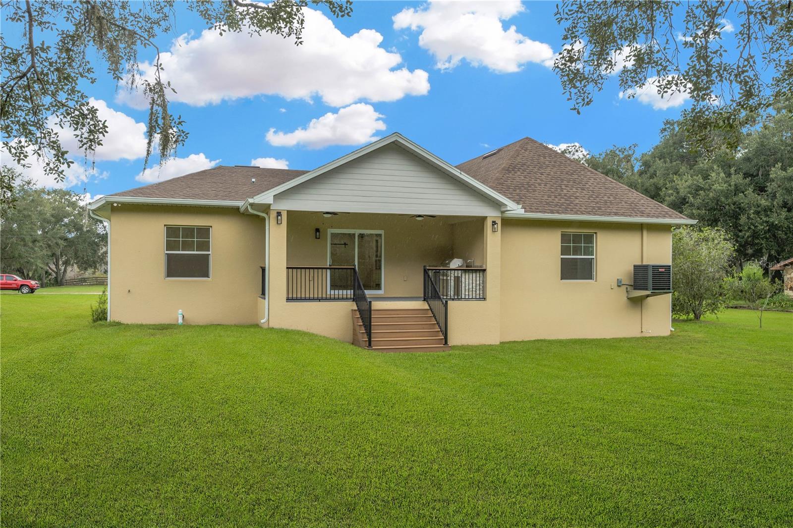 HICKORY HILL ACRES - Residential
