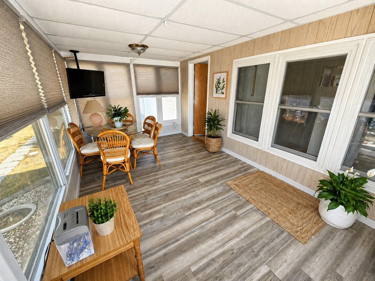 VENICE ISLE - Residential