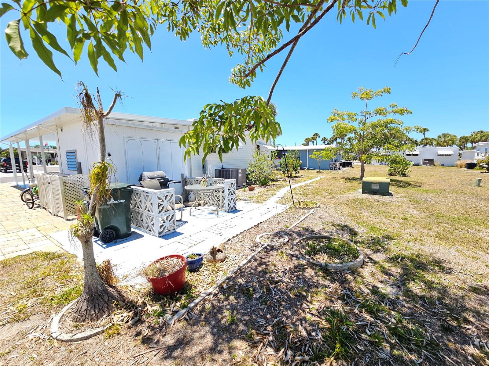 VENICE ISLE - Residential