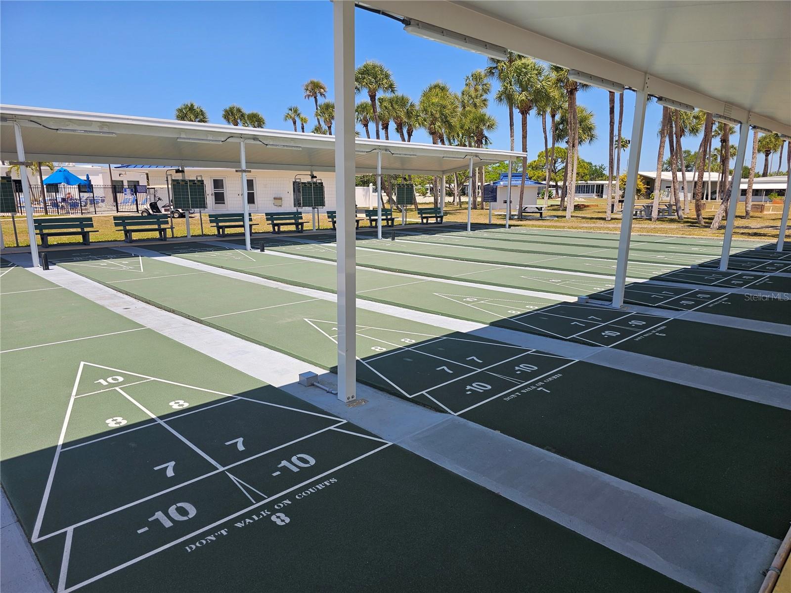 VENICE ISLE - Residential