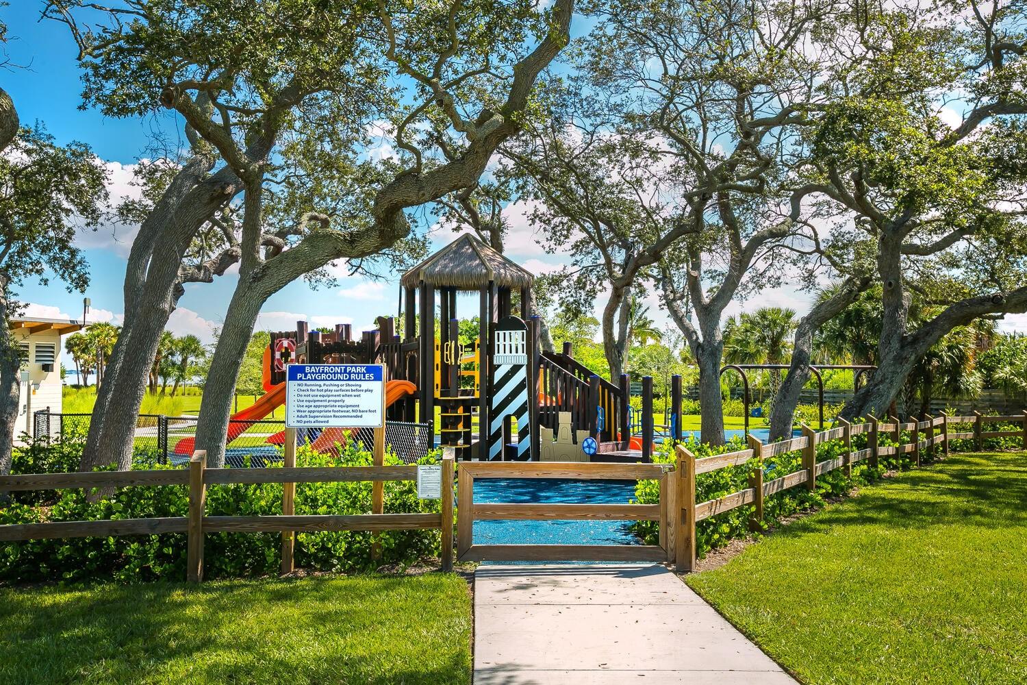 BAYPORT BCH & TEN PH F - Residential Lease