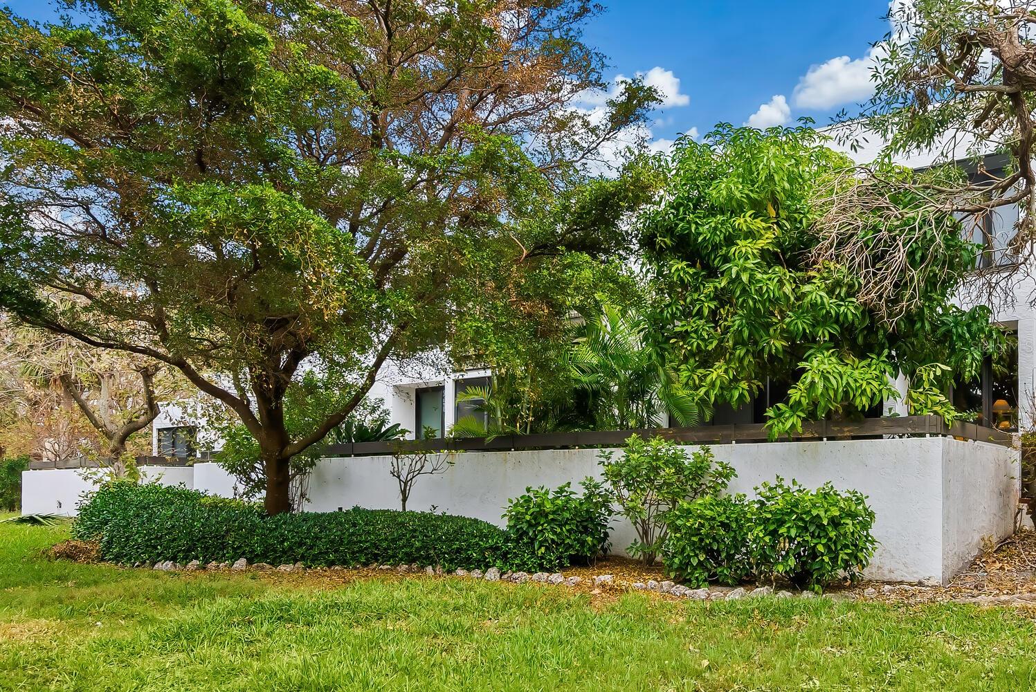 BAYPORT BCH & TEN PH F - Residential Lease