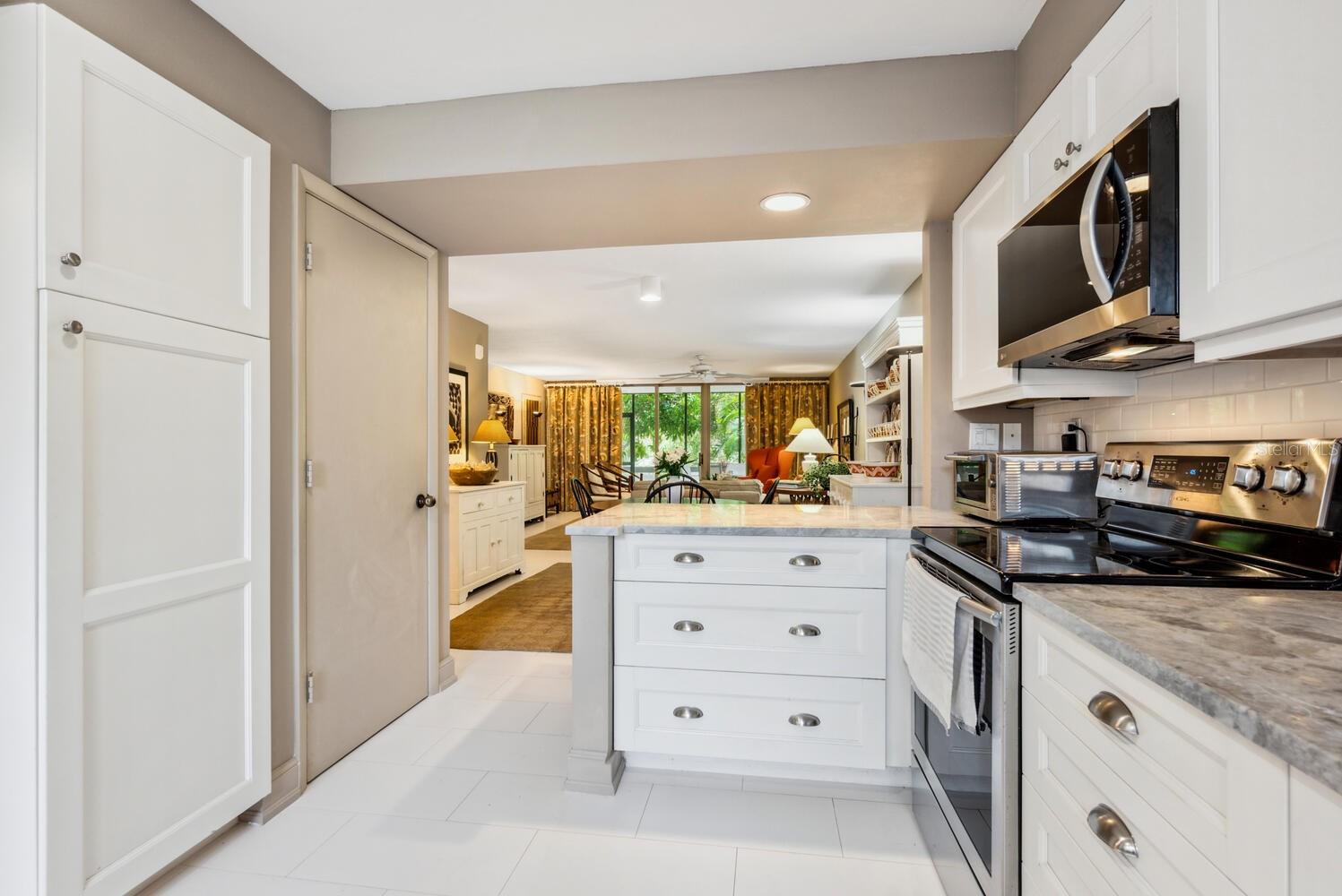 BAYPORT BCH & TEN PH F - Residential Lease