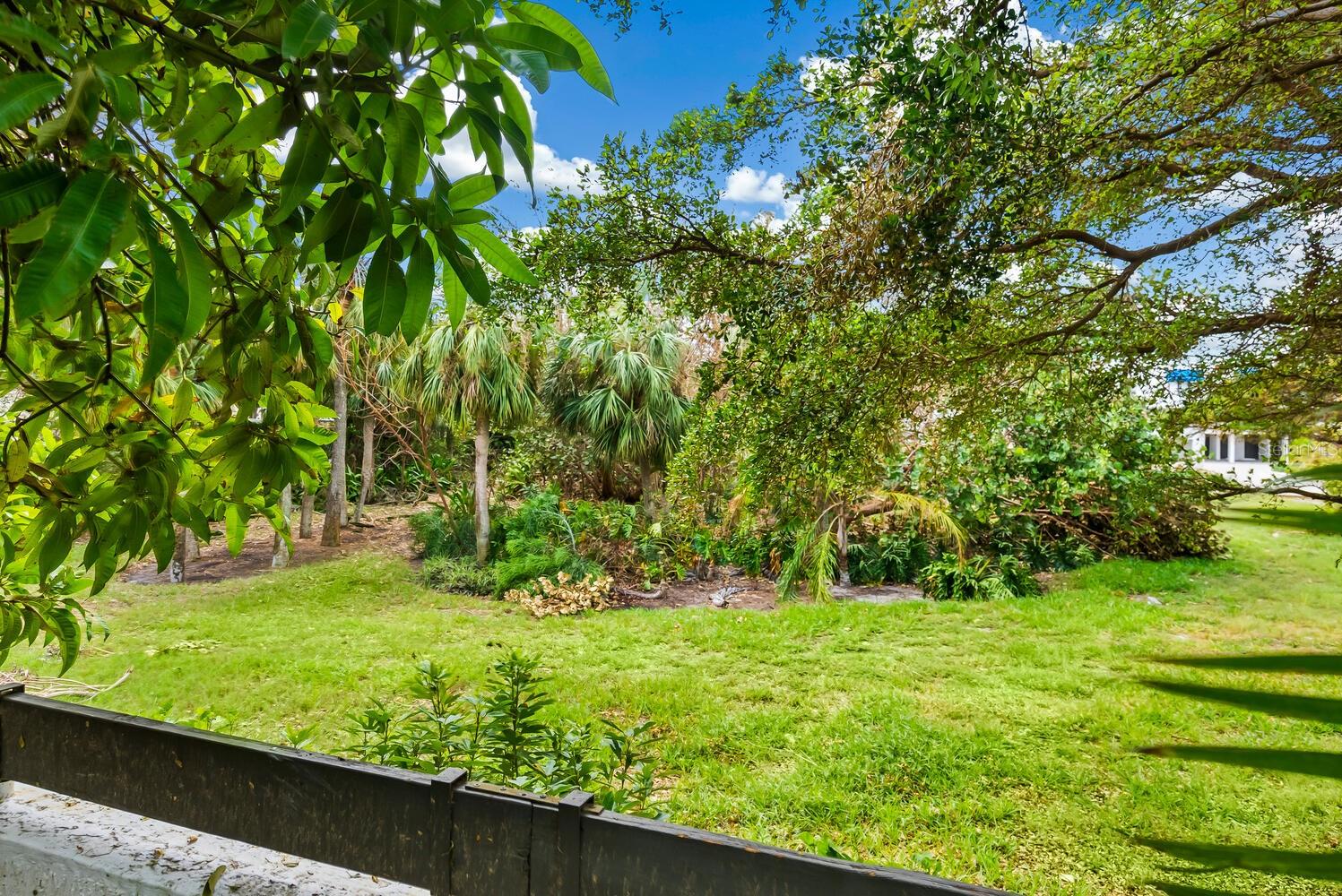 BAYPORT BCH & TEN PH F - Residential Lease