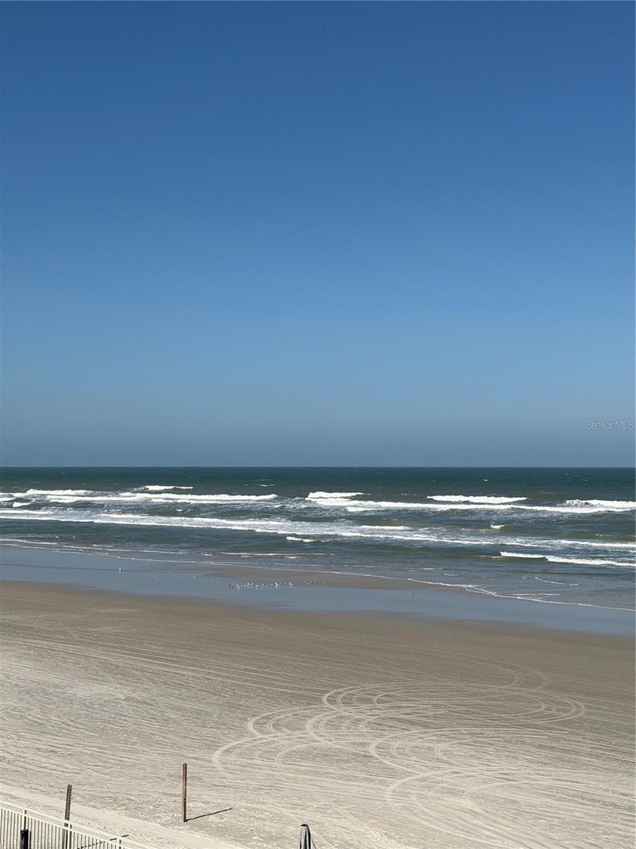 DAYTONA INN BEACH RESORT CONDO UNIT CU1 - Residential