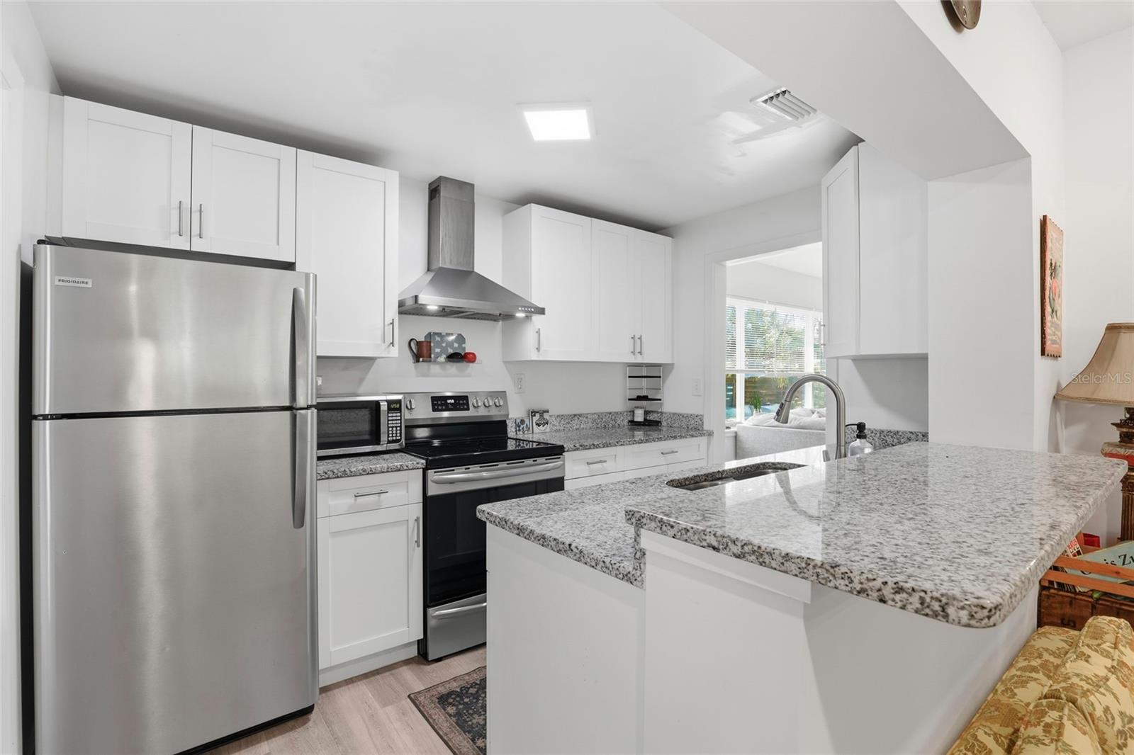 WOODLAWN CIRCLE - Residential