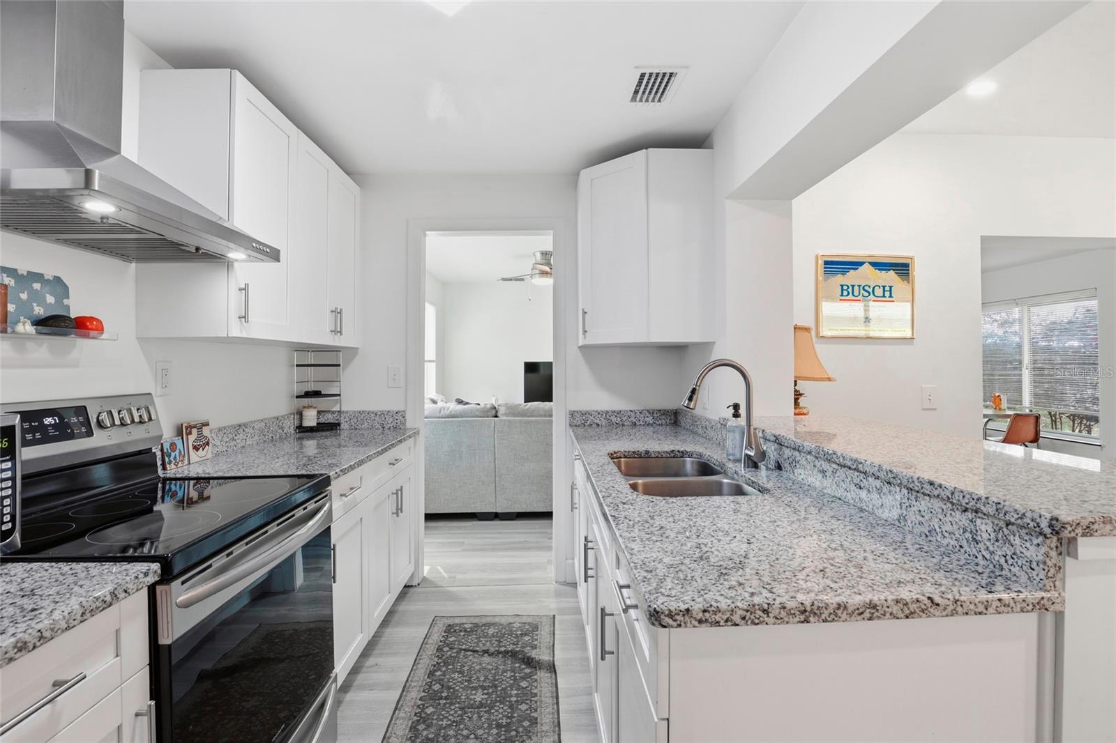 WOODLAWN CIRCLE - Residential