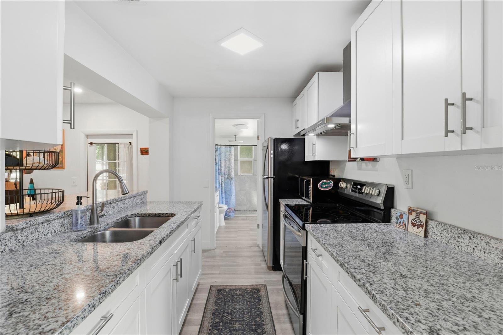 WOODLAWN CIRCLE - Residential