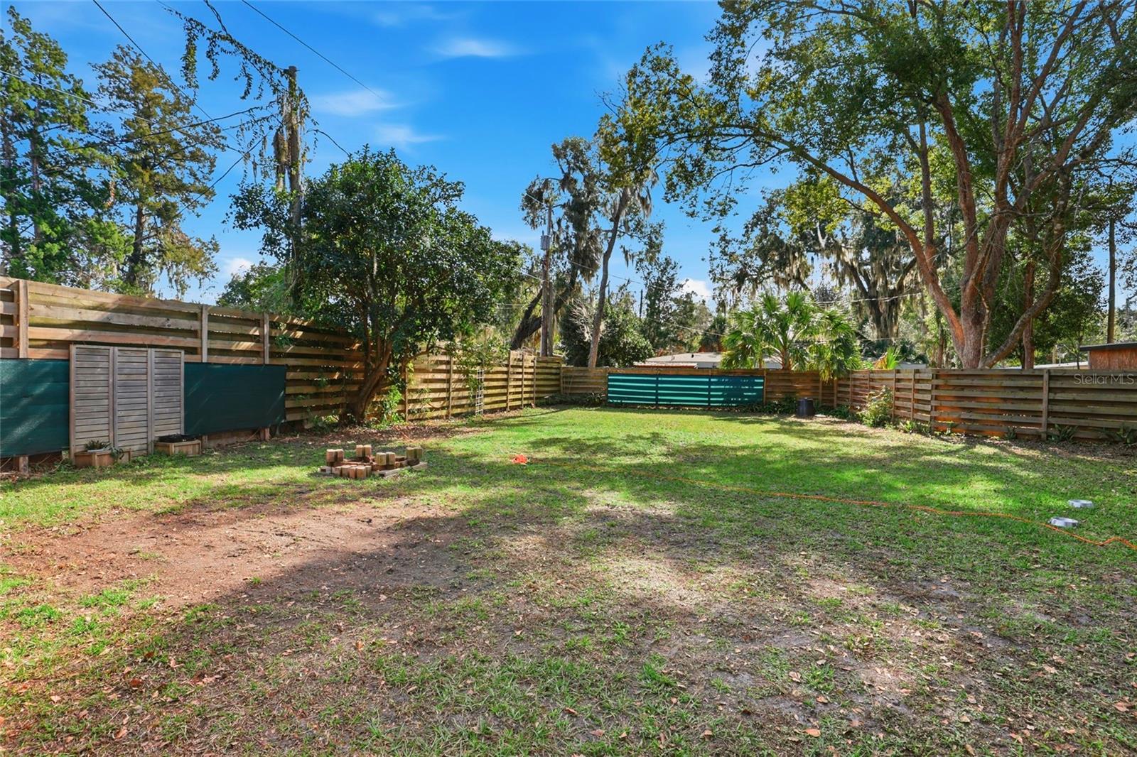 WOODLAWN CIRCLE - Residential