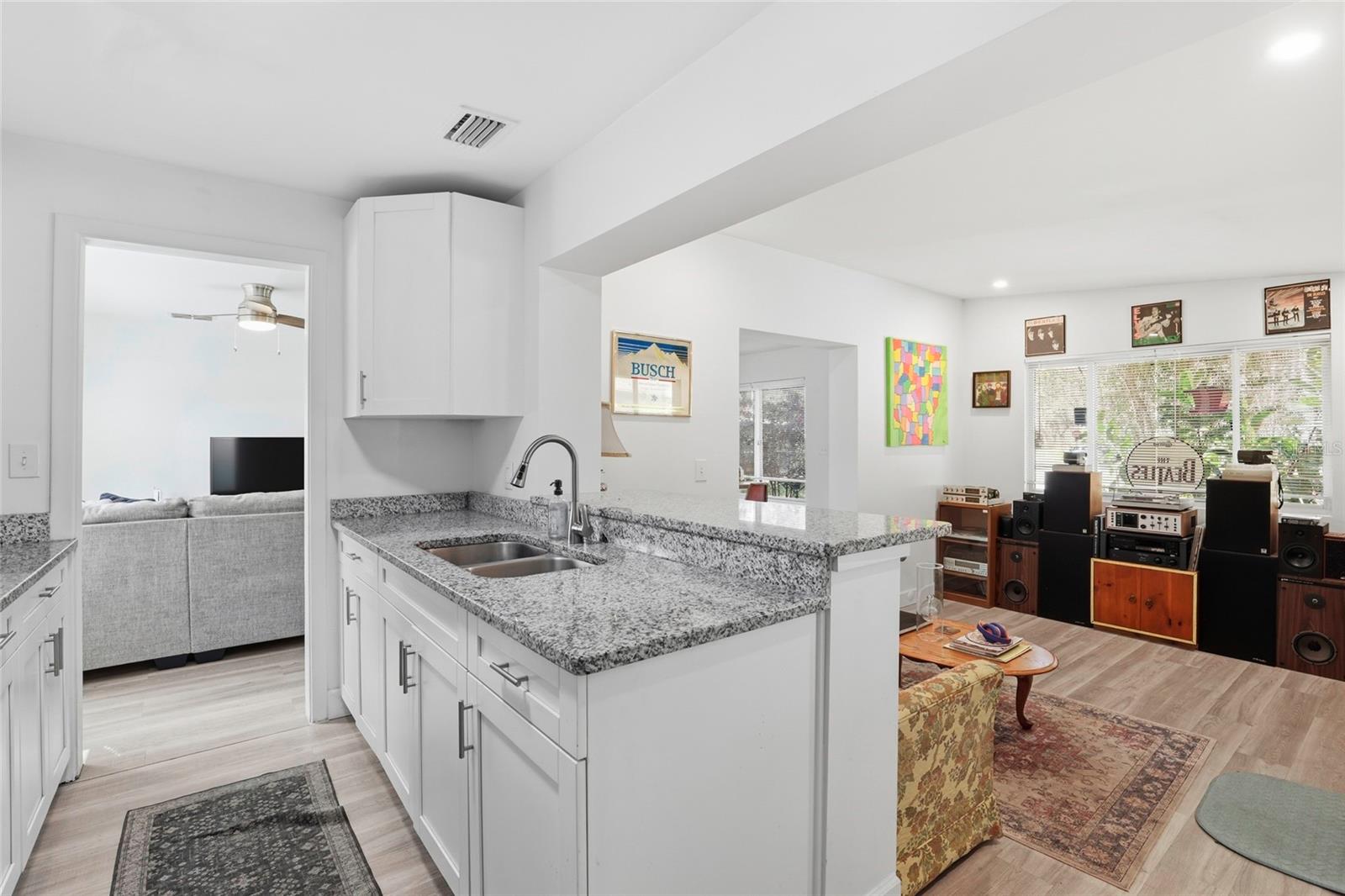 WOODLAWN CIRCLE - Residential