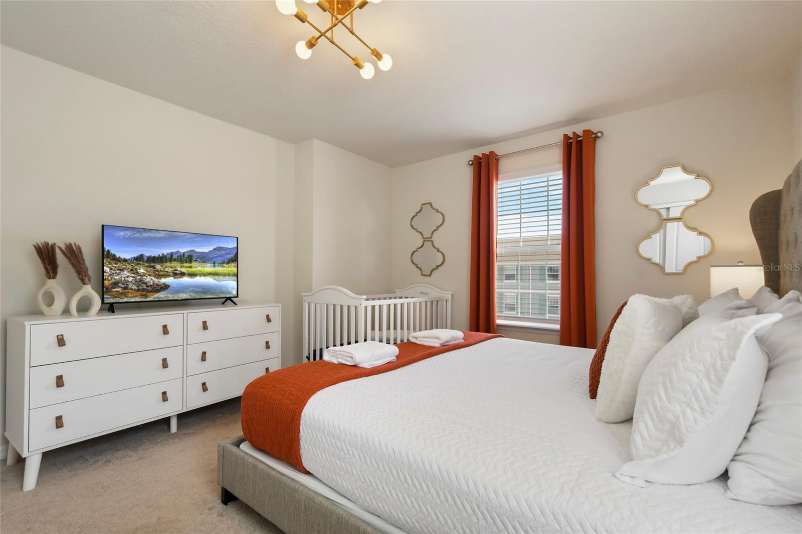 WINDSOR ISLAND RESIDENCE PH 3 - Residential