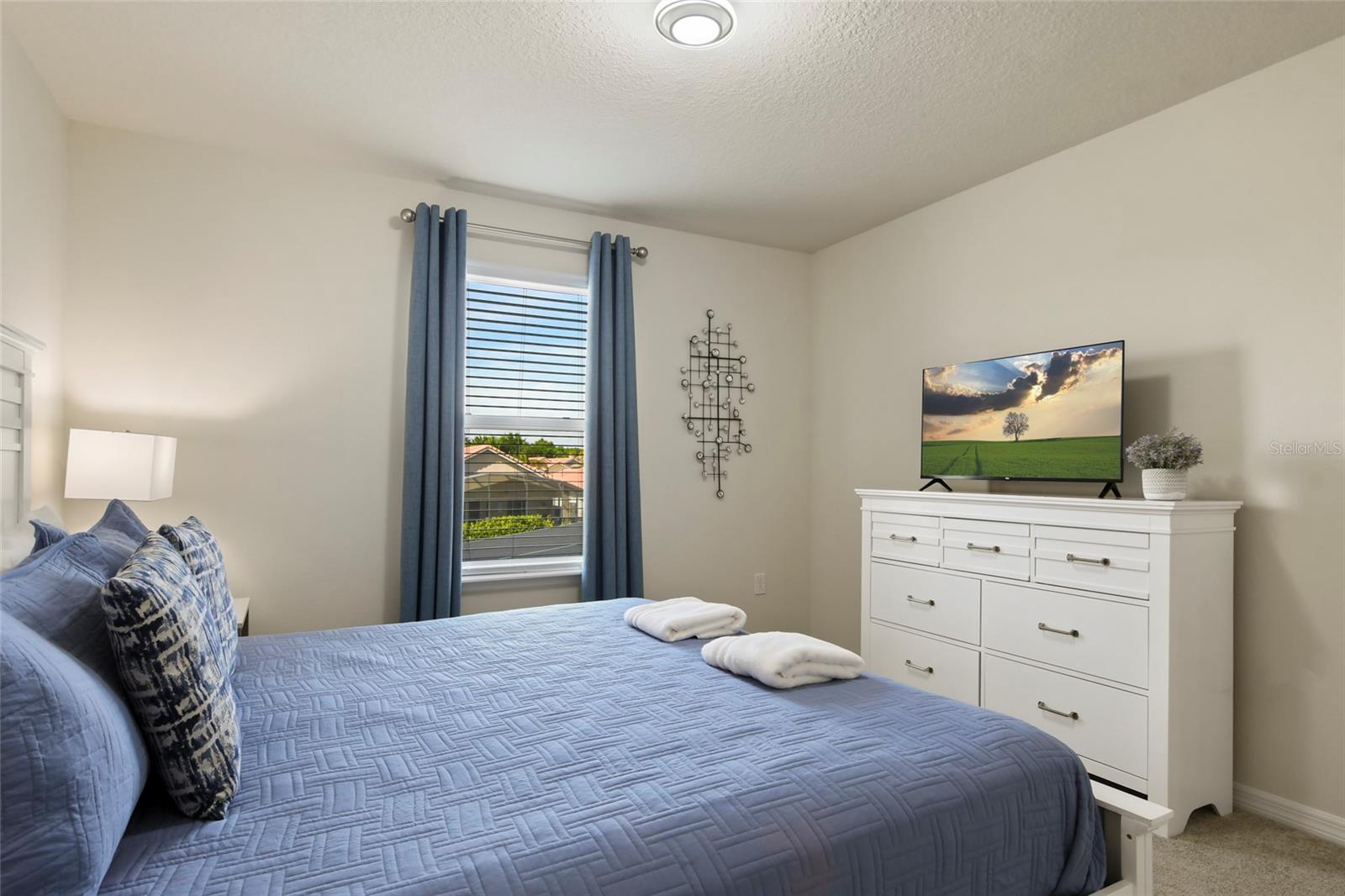 WINDSOR ISLAND RESIDENCE PH 3 - Residential