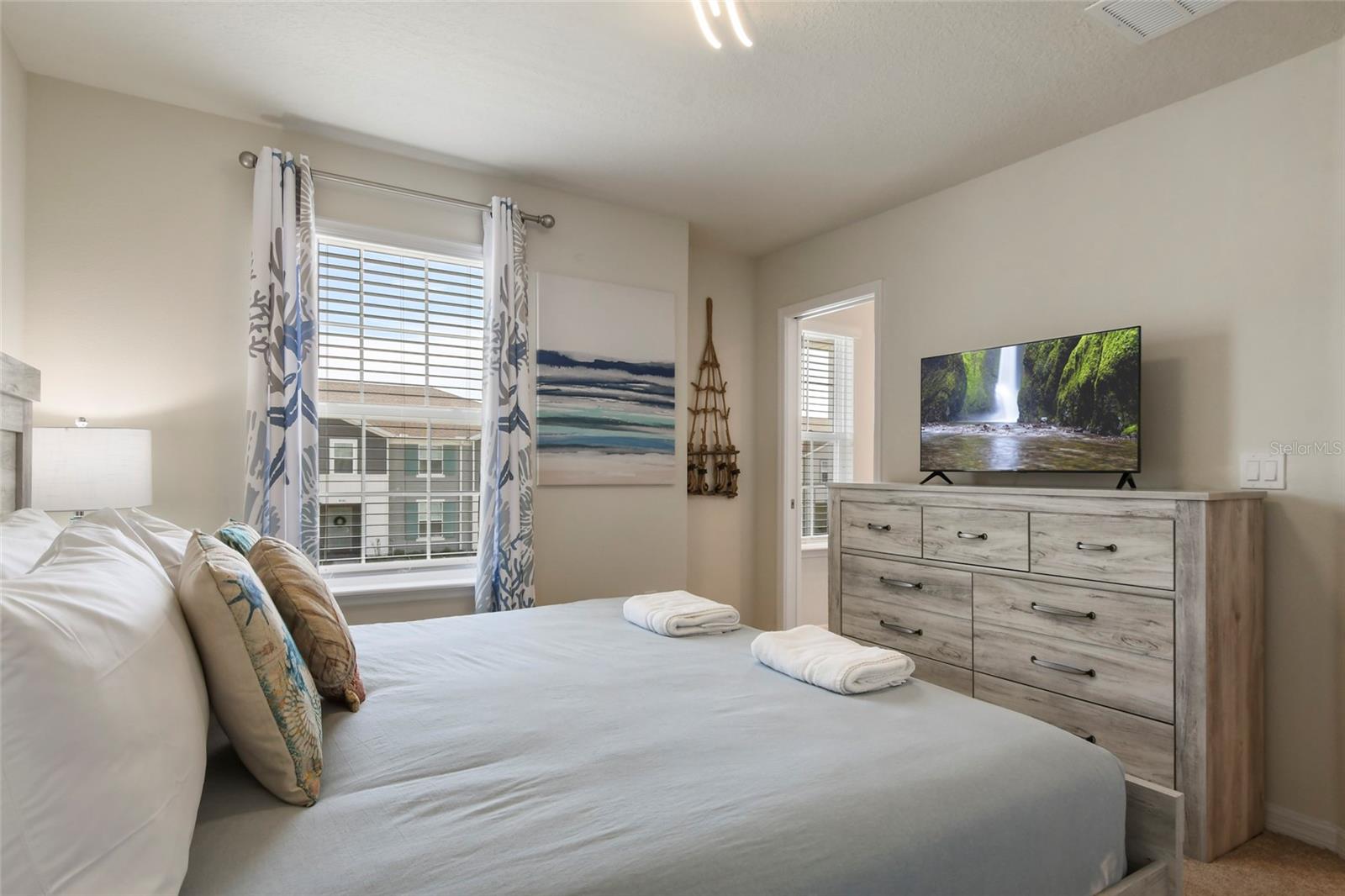 WINDSOR ISLAND RESIDENCE PH 3 - Residential