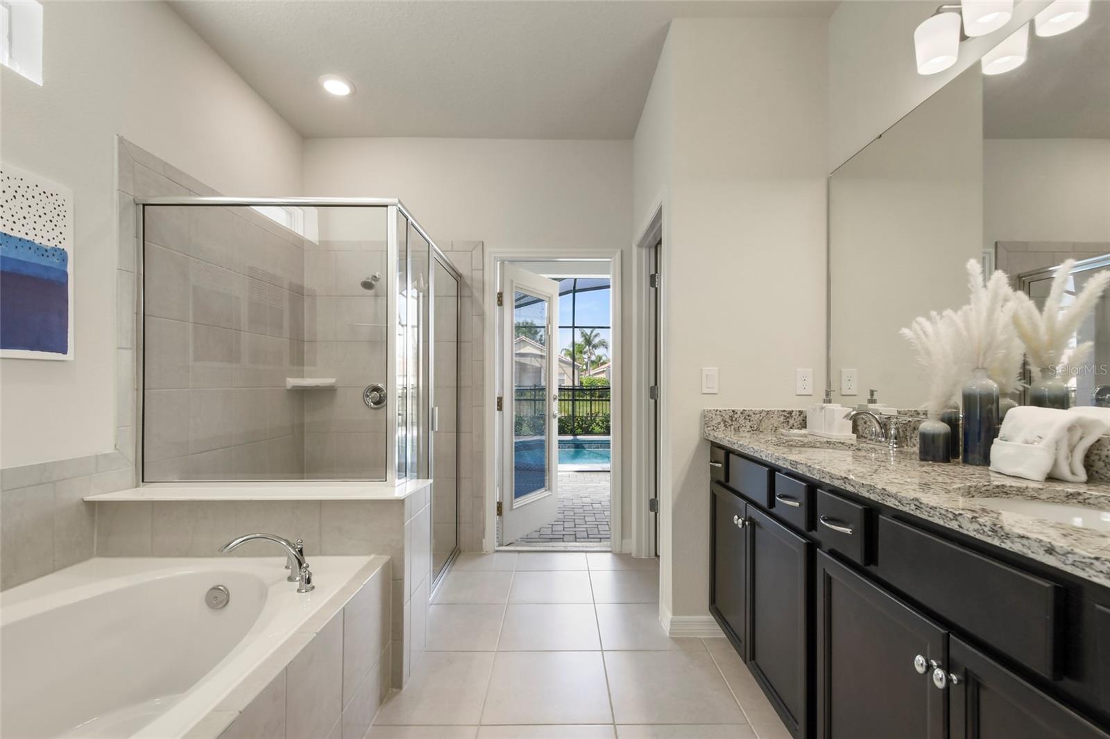 WINDSOR ISLAND RESIDENCE PH 3 - Residential