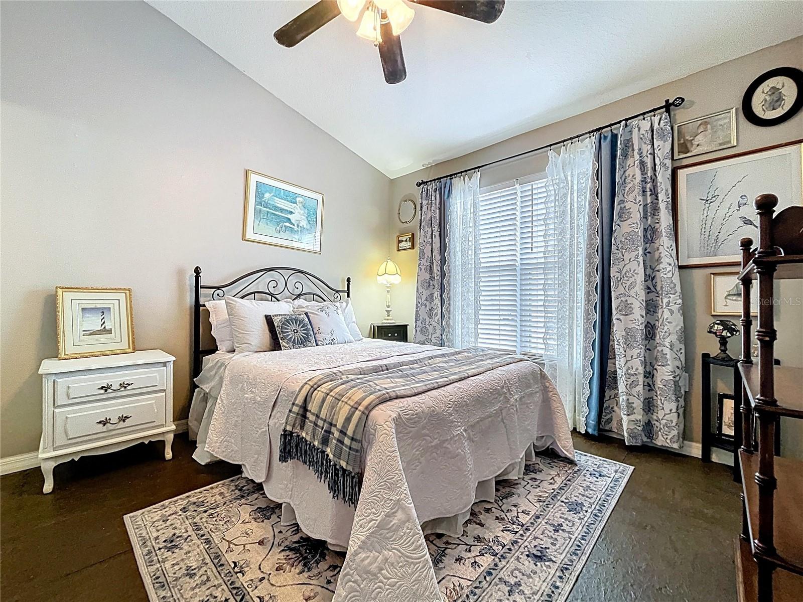 TOWNHOMES OF COUNTRY RUN PH 03 - Residential