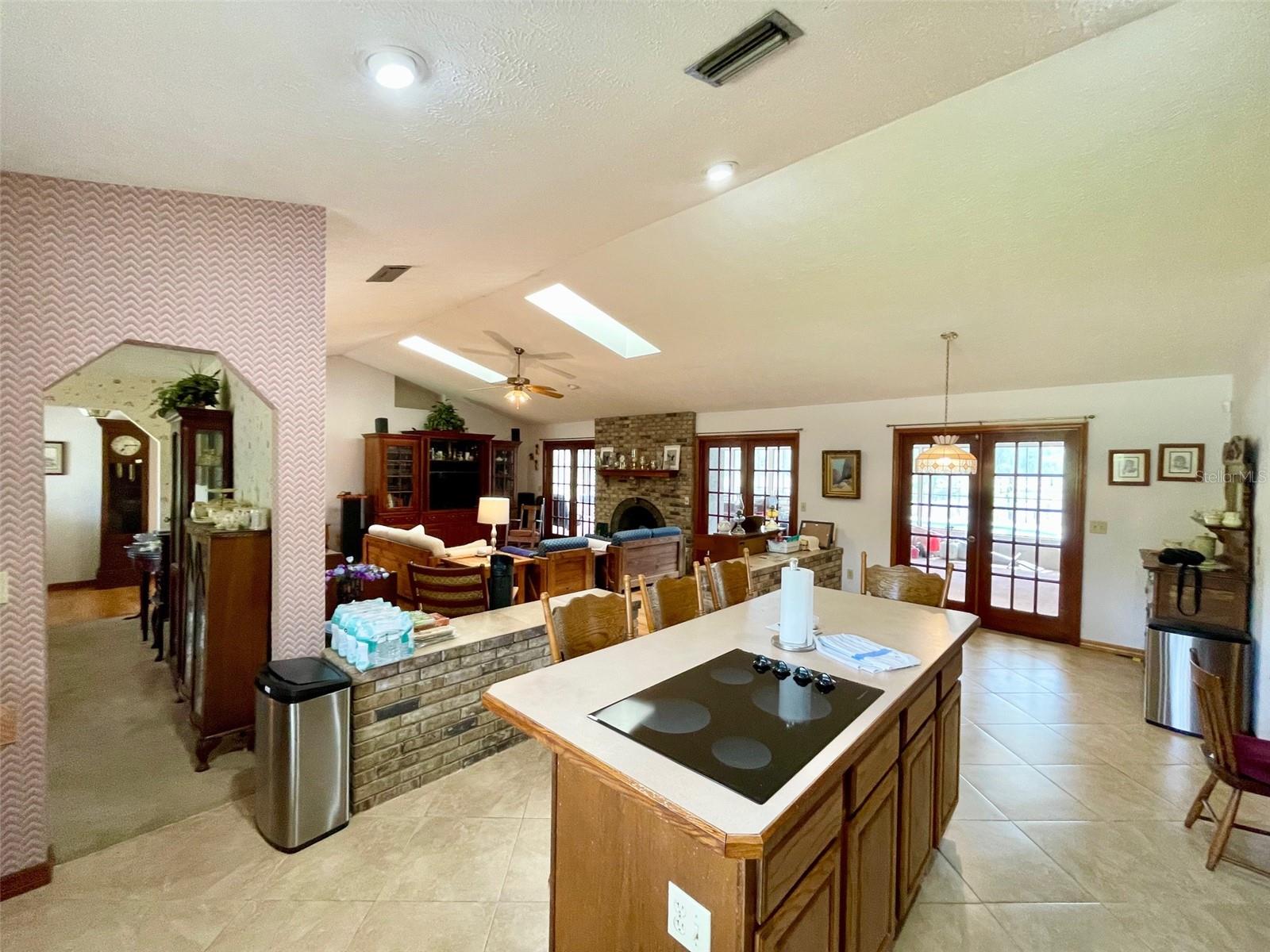 SEMINOLE WOODS 5 AC DEV - Residential