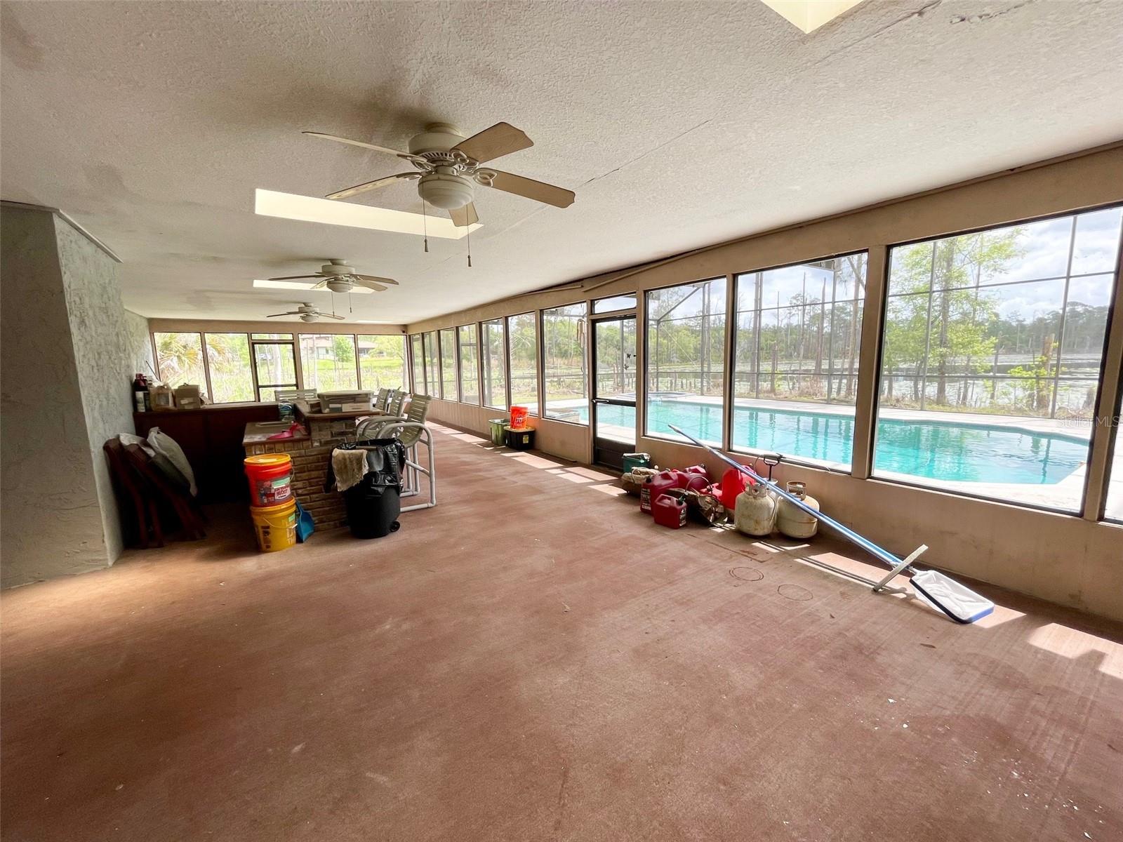 SEMINOLE WOODS 5 AC DEV - Residential