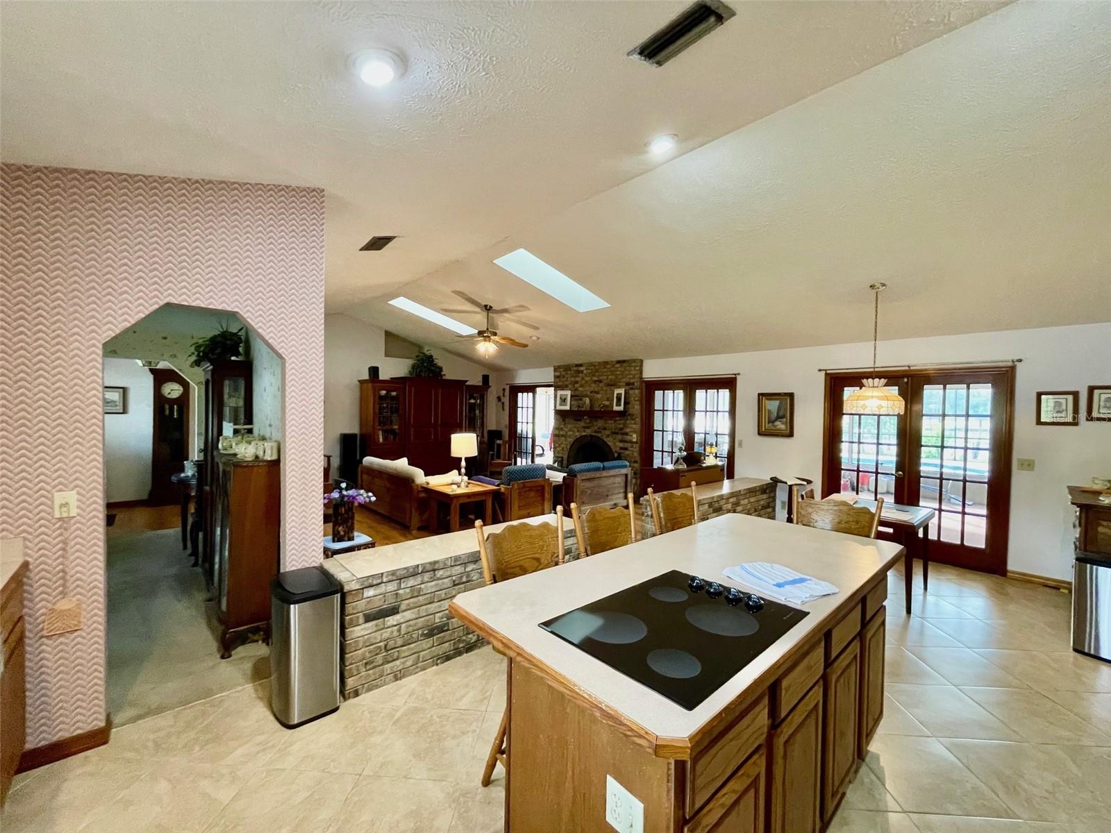 SEMINOLE WOODS 5 AC DEV - Residential