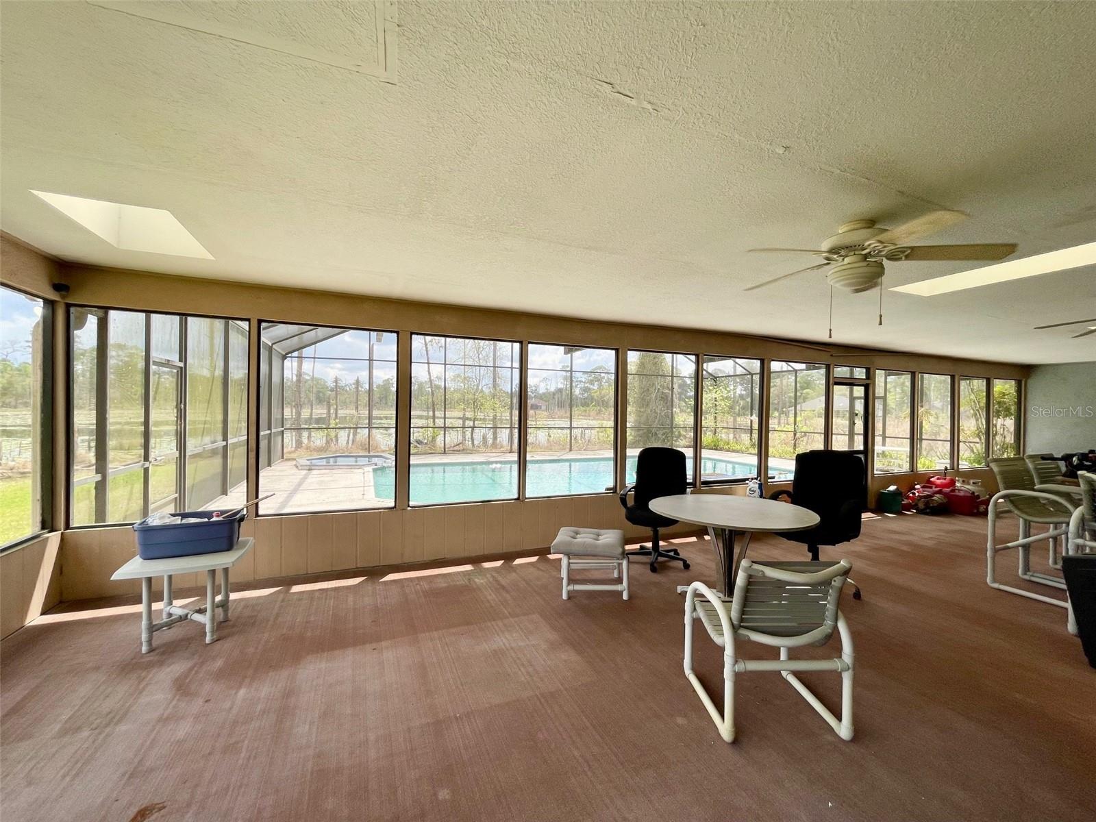 SEMINOLE WOODS 5 AC DEV - Residential