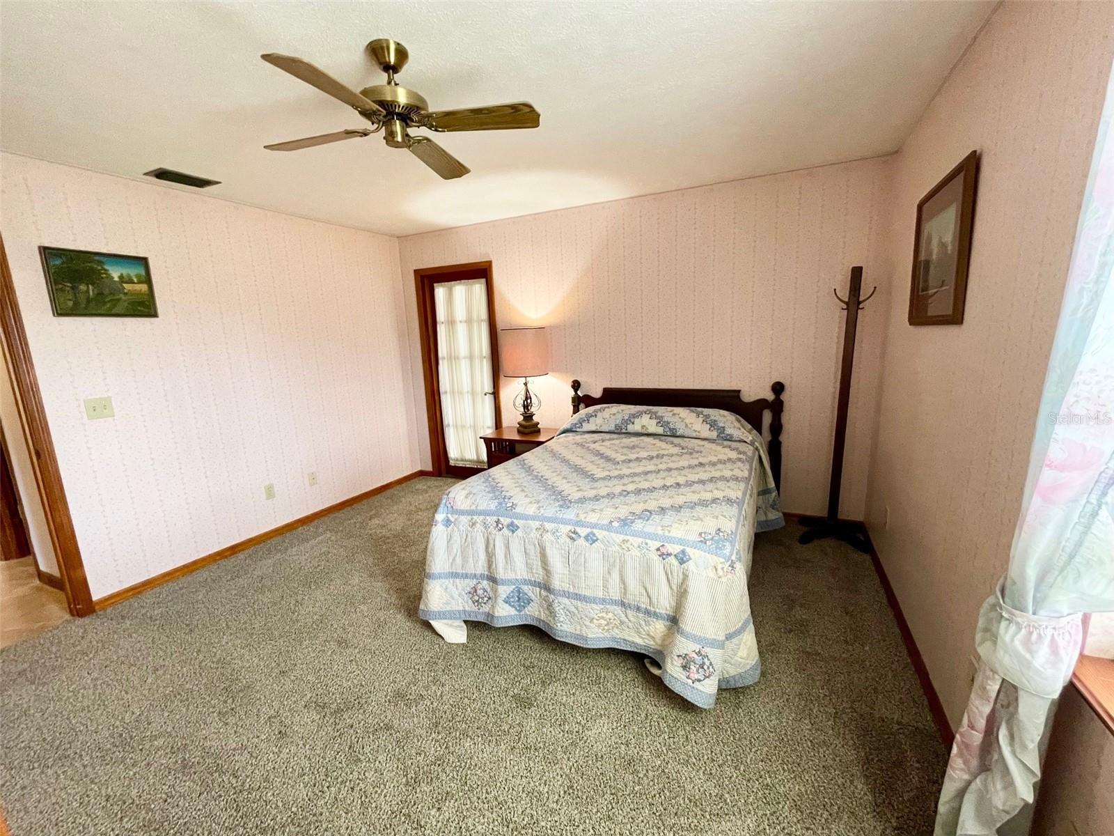SEMINOLE WOODS 5 AC DEV - Residential