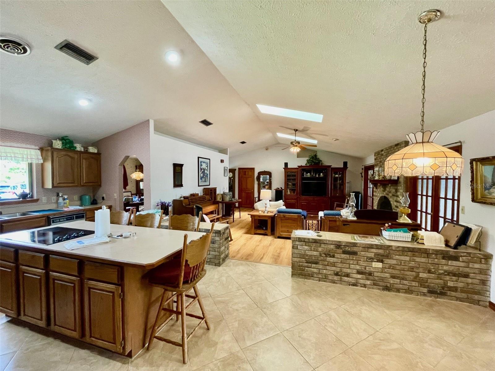 SEMINOLE WOODS 5 AC DEV - Residential