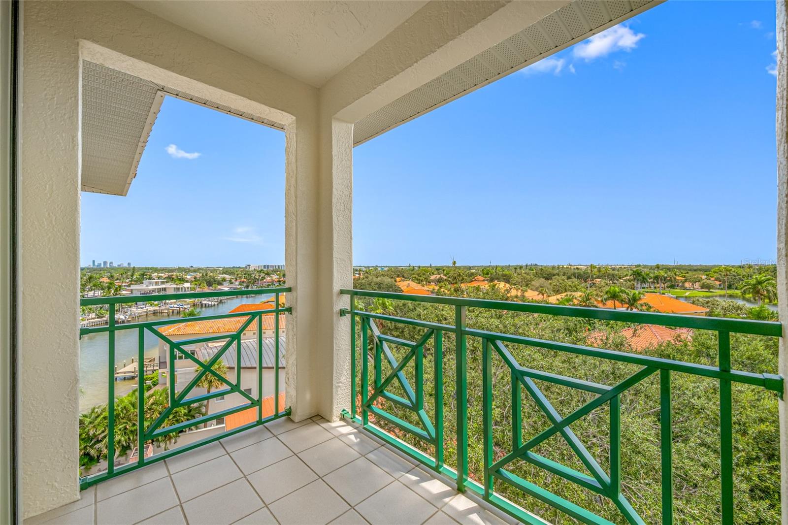 DOLPHIN CAY ANTIGUA - Residential