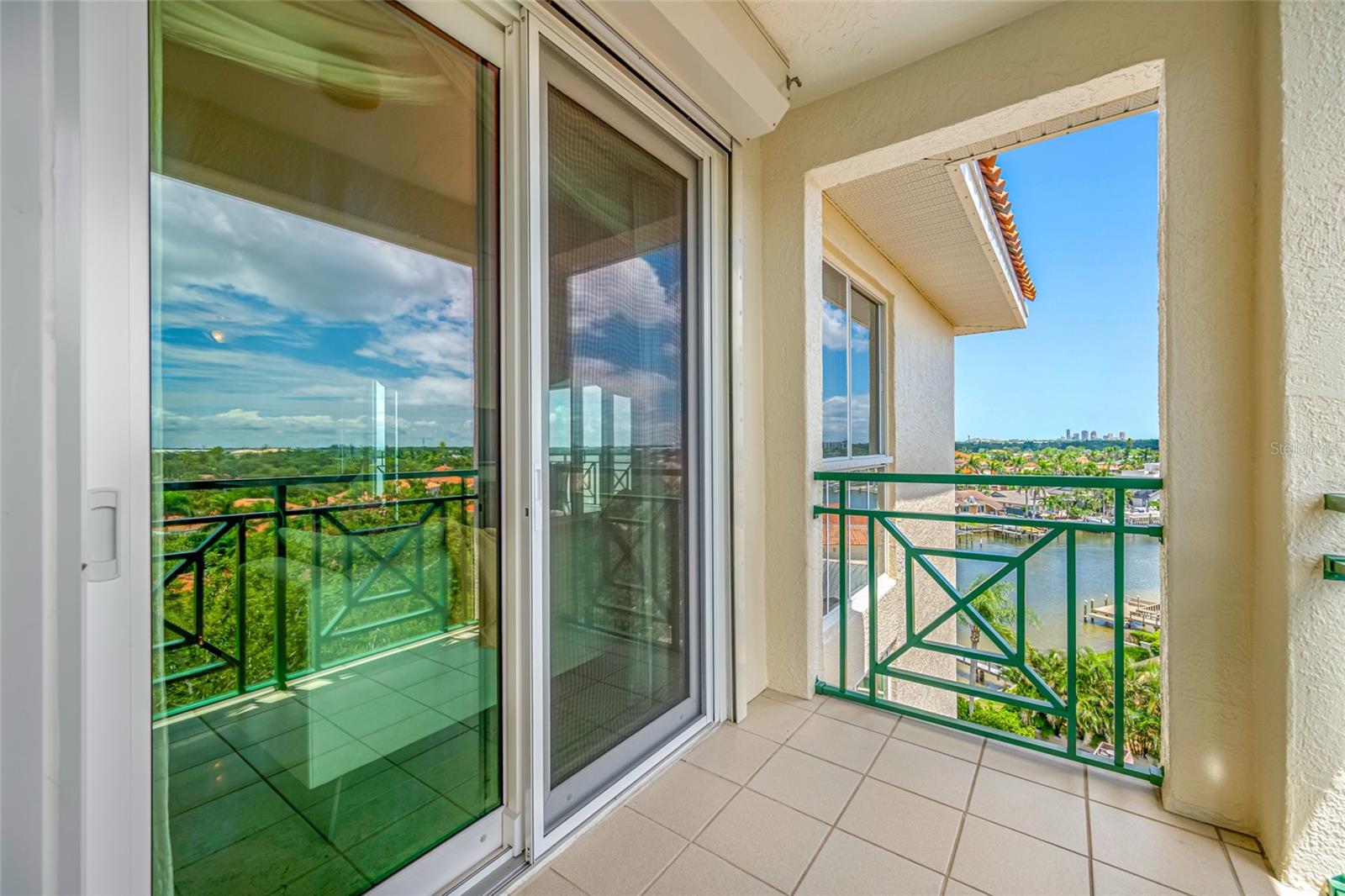 DOLPHIN CAY ANTIGUA - Residential