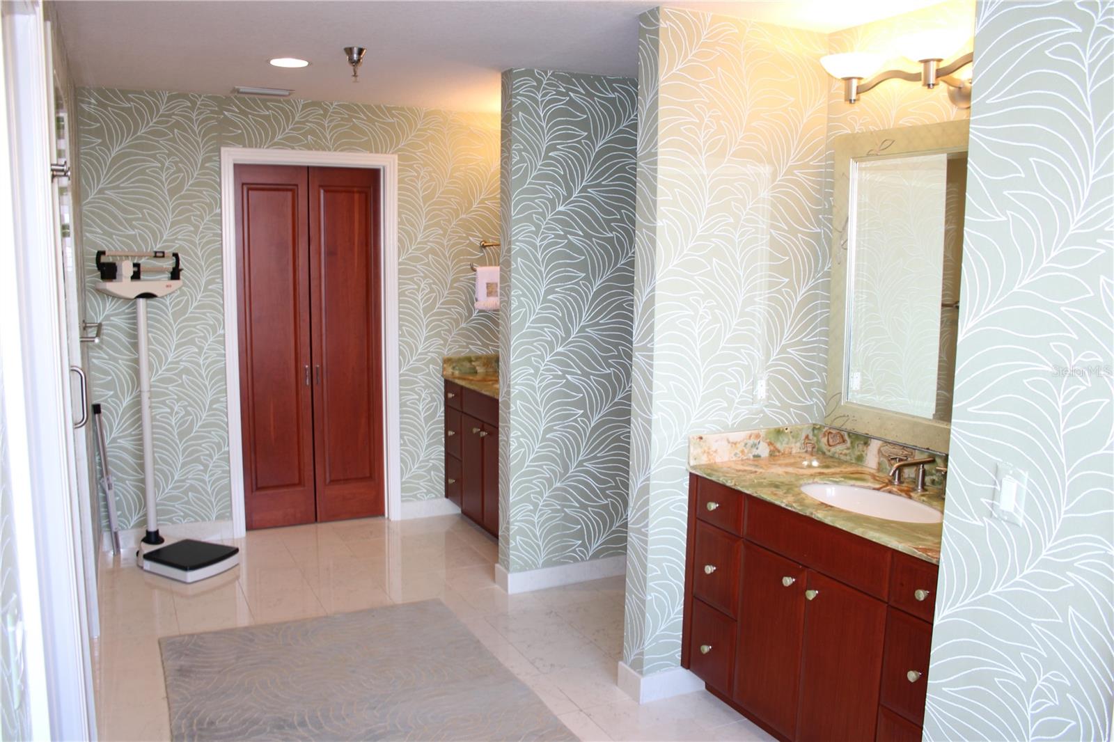 DOLPHIN CAY ANTIGUA - Residential