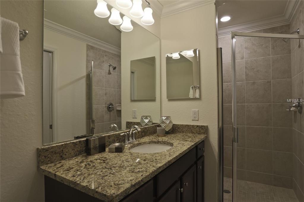 LAKEWOOD NATIONAL - Residential Lease