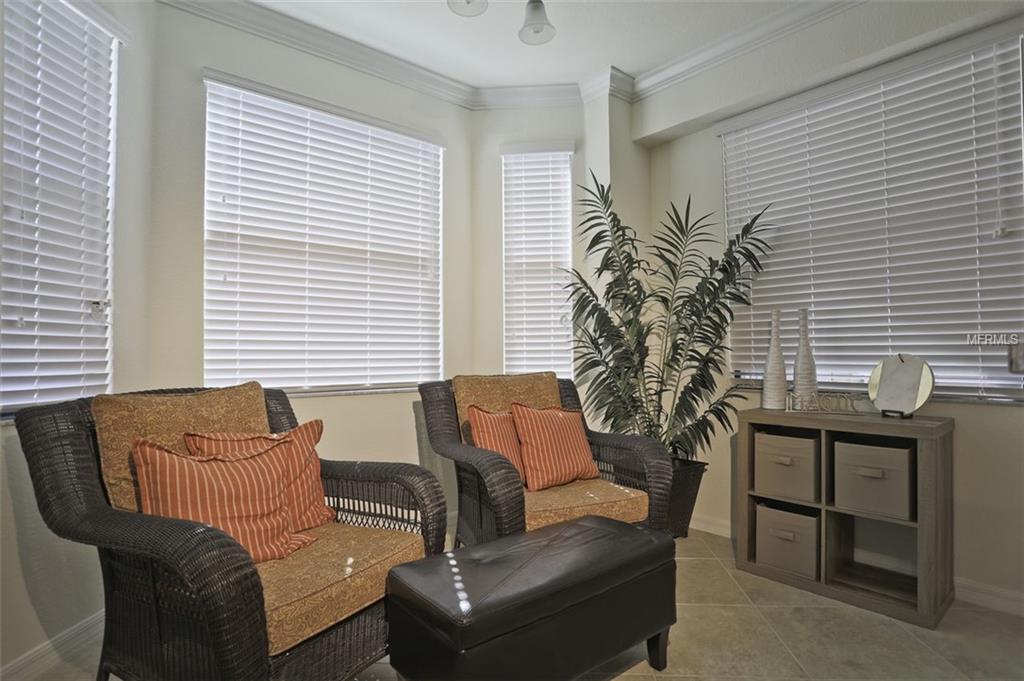 LAKEWOOD NATIONAL - Residential Lease