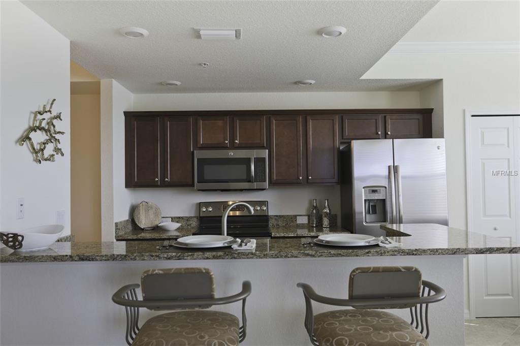 LAKEWOOD NATIONAL - Residential Lease