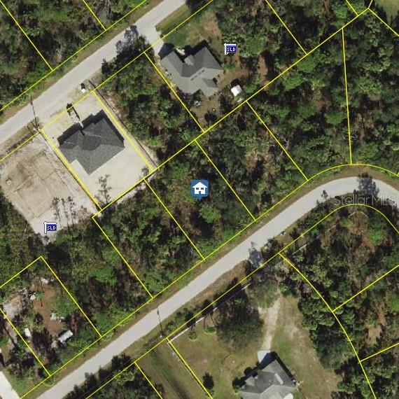 Awesome building lot in rural setting with no HOA or CDD for your new home! Located close to major commuter routes, shopping, restaurants and parks.