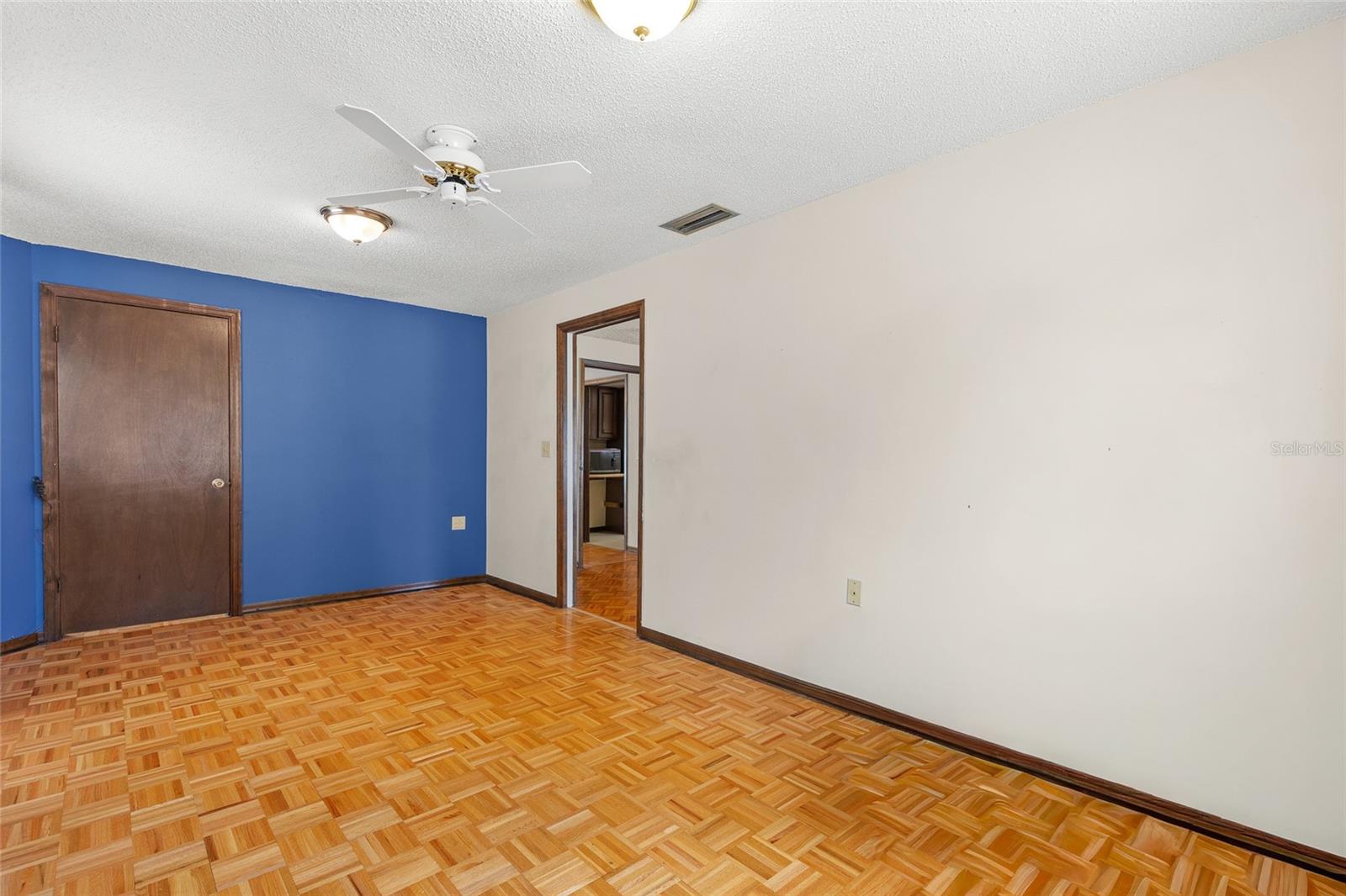 NELA ISLE - Residential