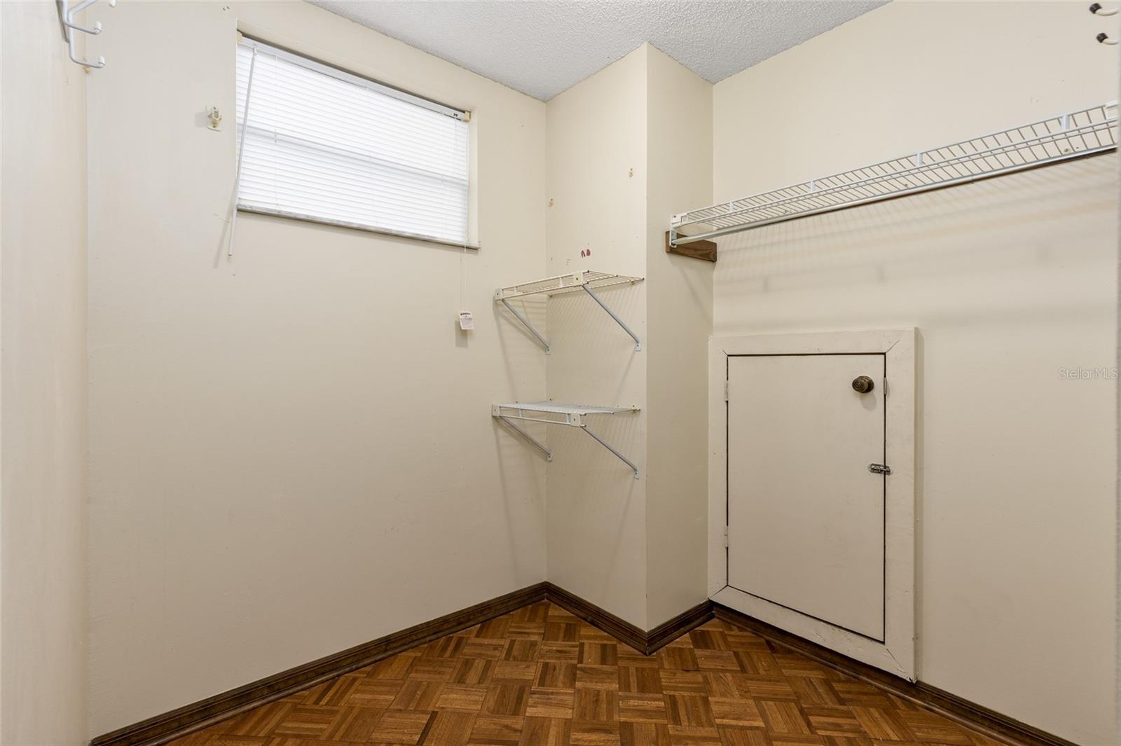 NELA ISLE - Residential