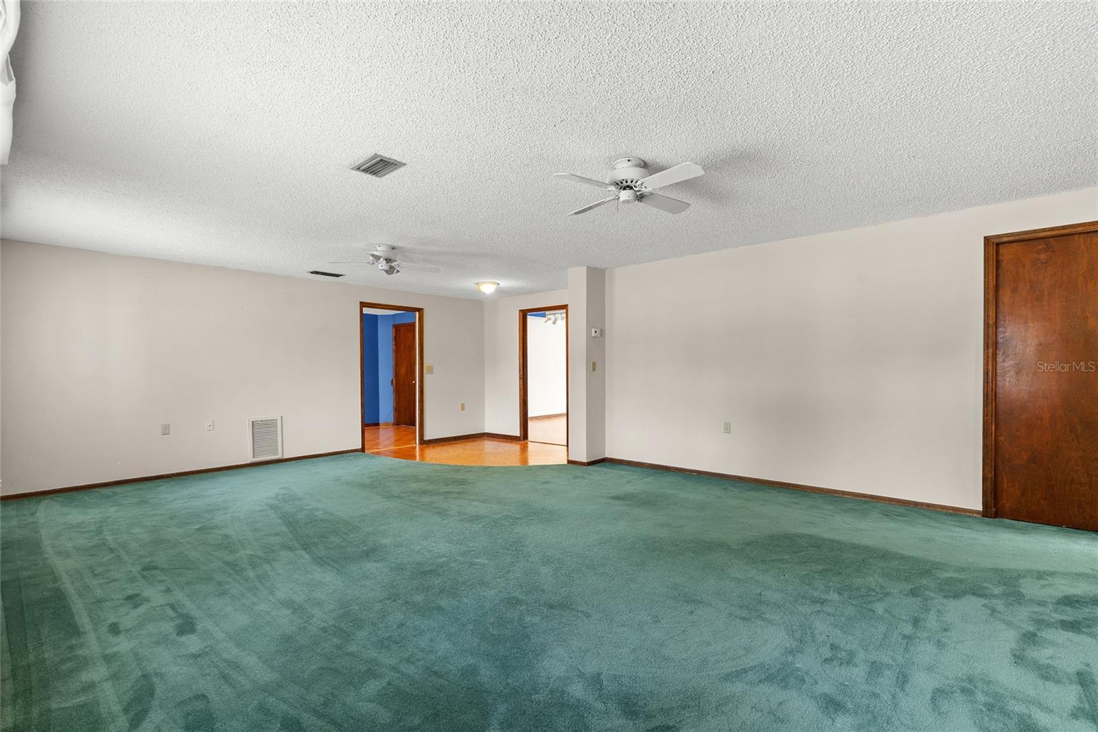 NELA ISLE - Residential