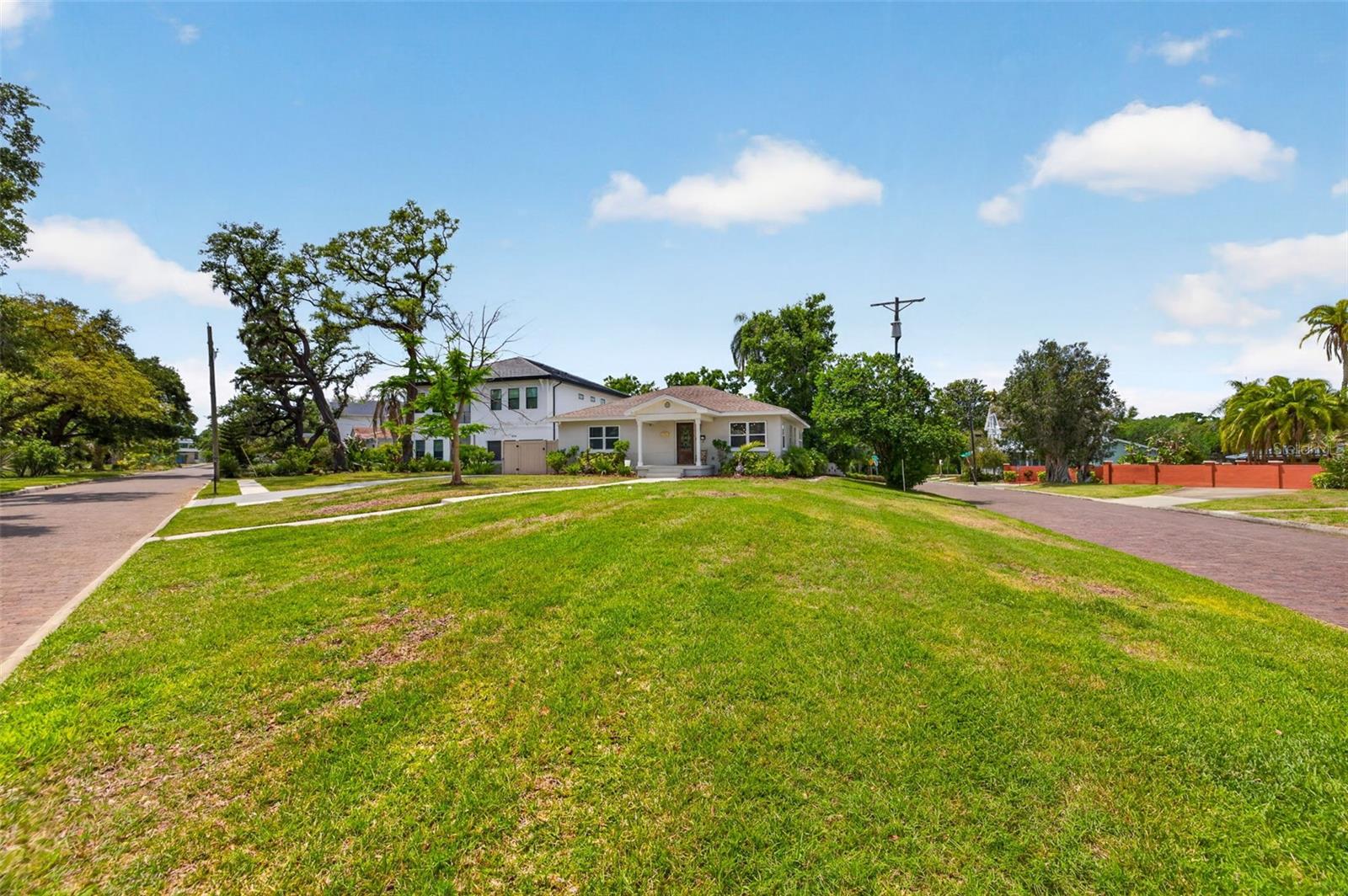 BUFFALO HEIGHTS - Residential