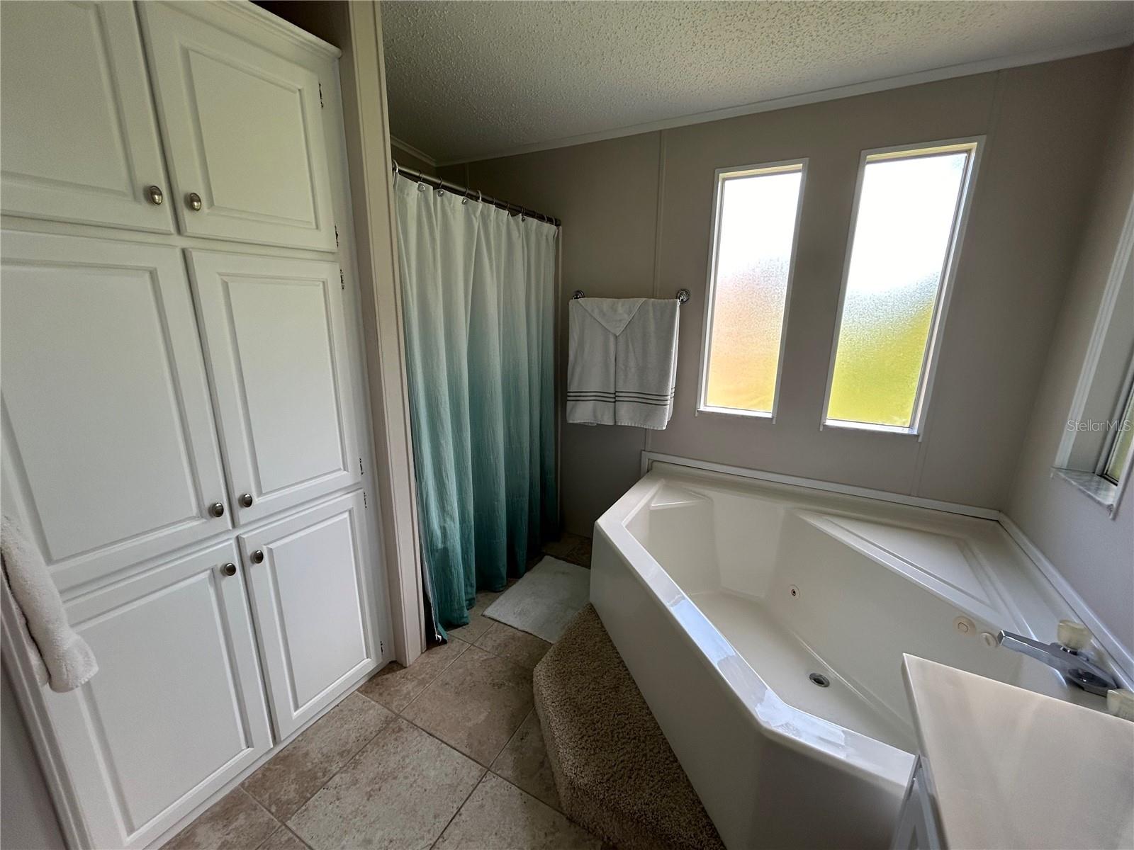 EDGEWATER LANDING - Residential