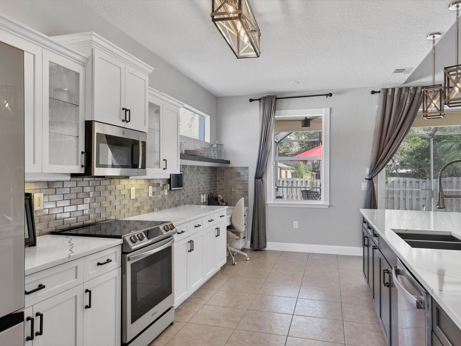 SHADOW OAKS ESTATES - Residential